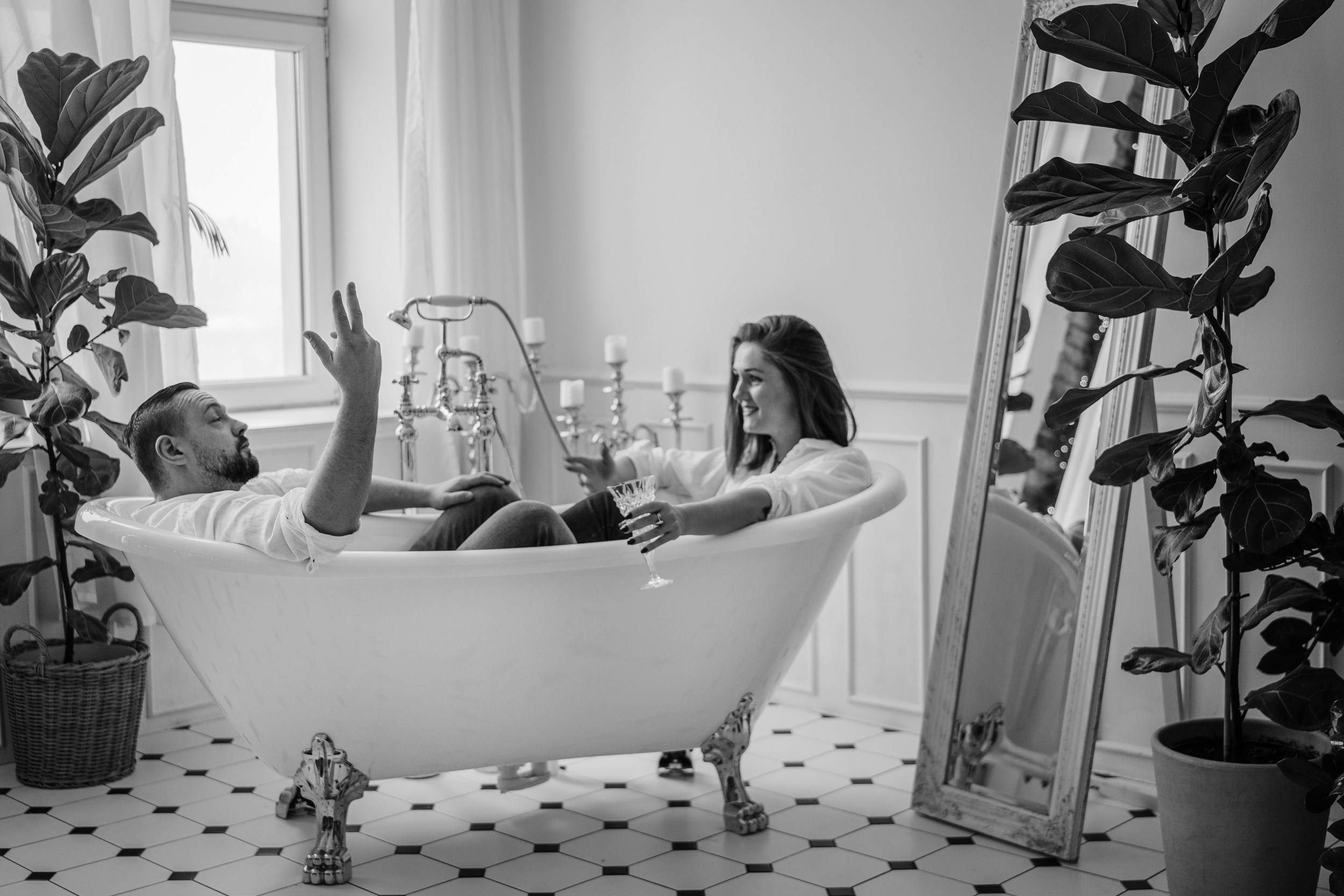 Wedding love story photographer Riga, Europe. Portait photographer and videographer in Riga, Latvia, Julia Zhitluhina. Visual Artist