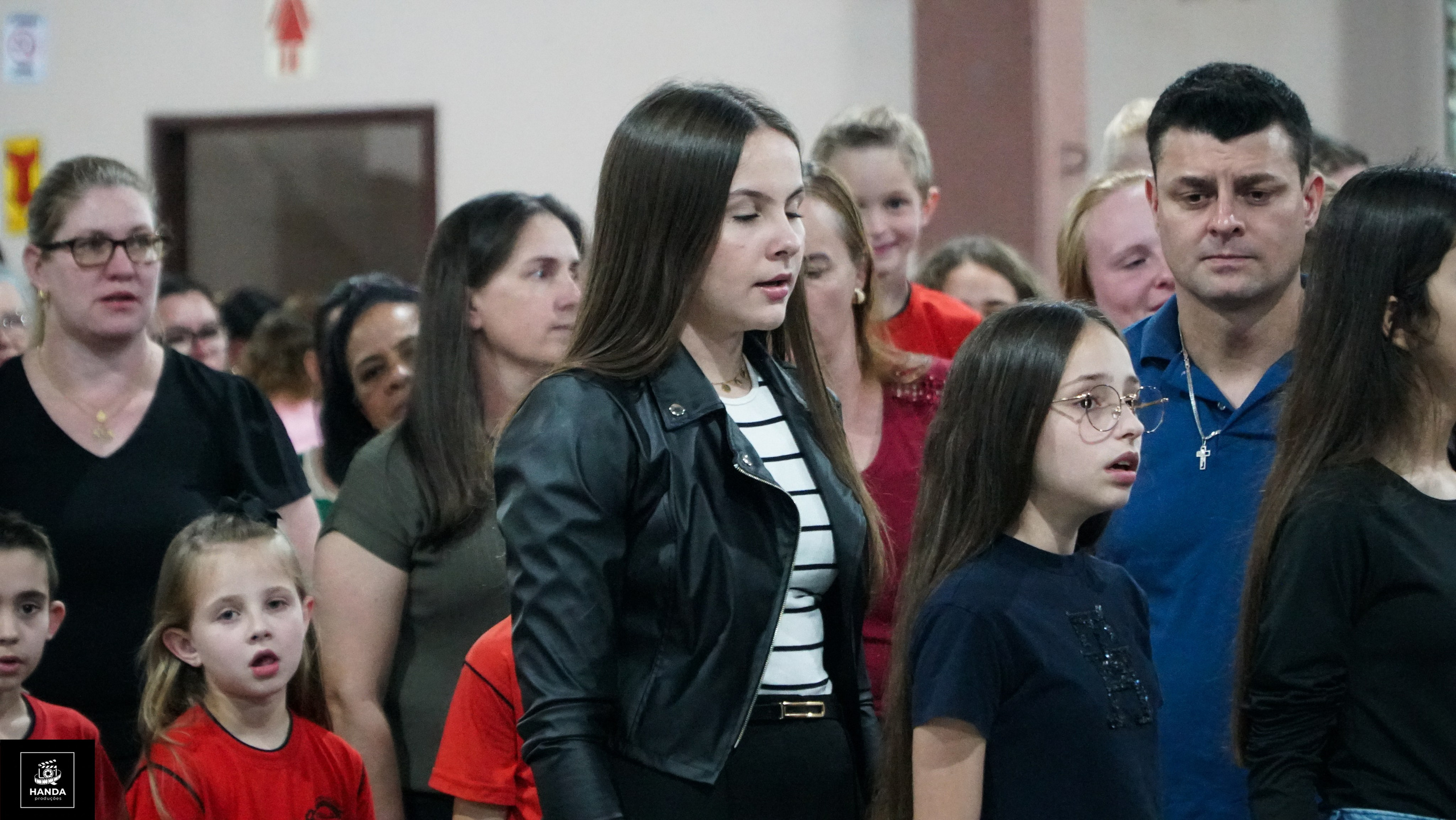 Noite autógrafos colégio Aurélio Buarque de Holanda. Handa Produções