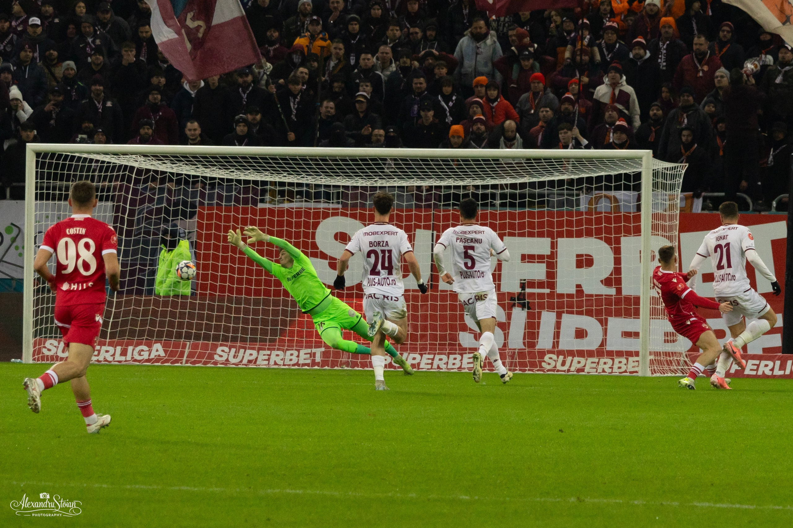 Fotbal (Colaj). Http://www.alexphoto.ro