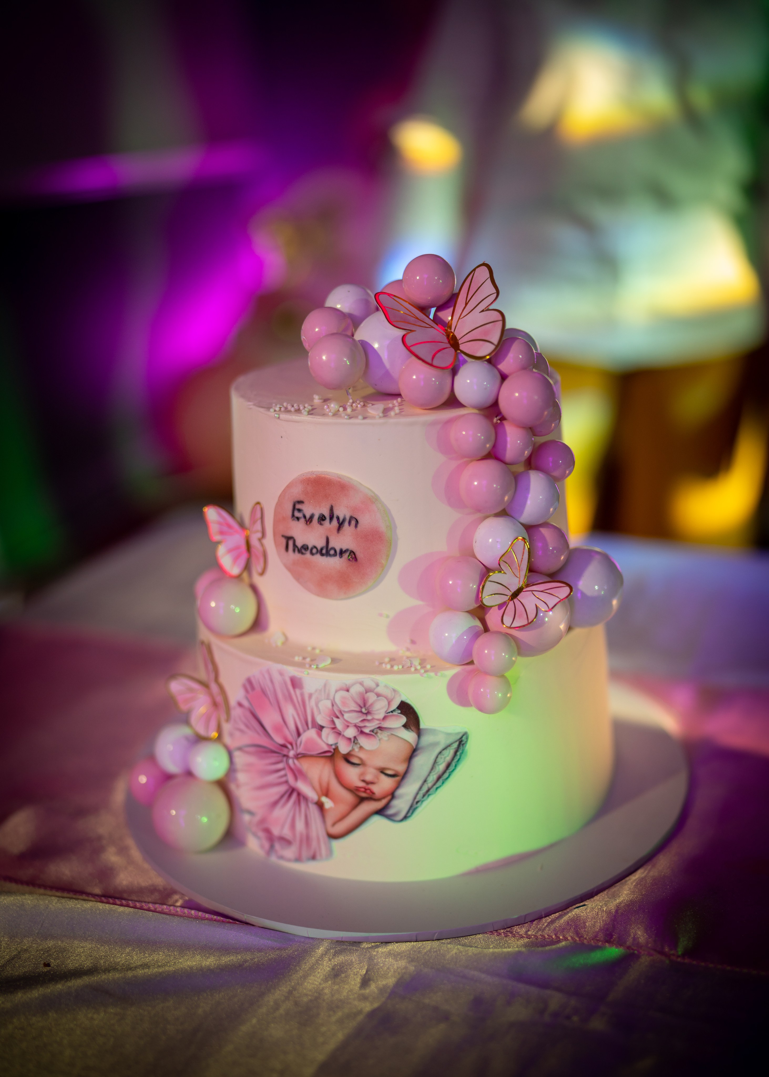 Evelyn Teodora-Botez. Main