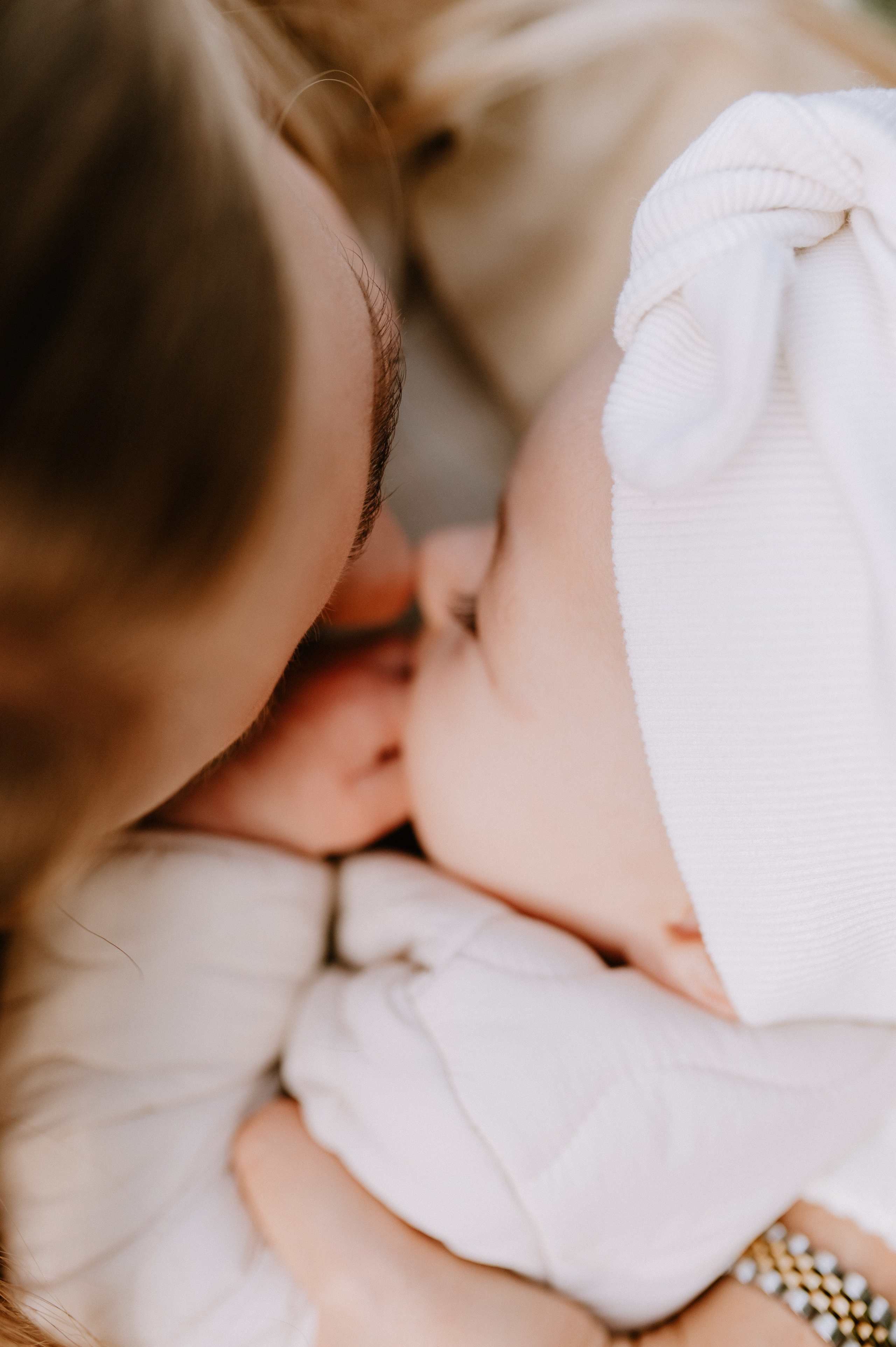 Oli&klaudi. ANNA-MARIA PHOTO CONTENT CREATOR — фотограф, эстет, художник и визуальный эксперт в Instagram, работающий в Праге