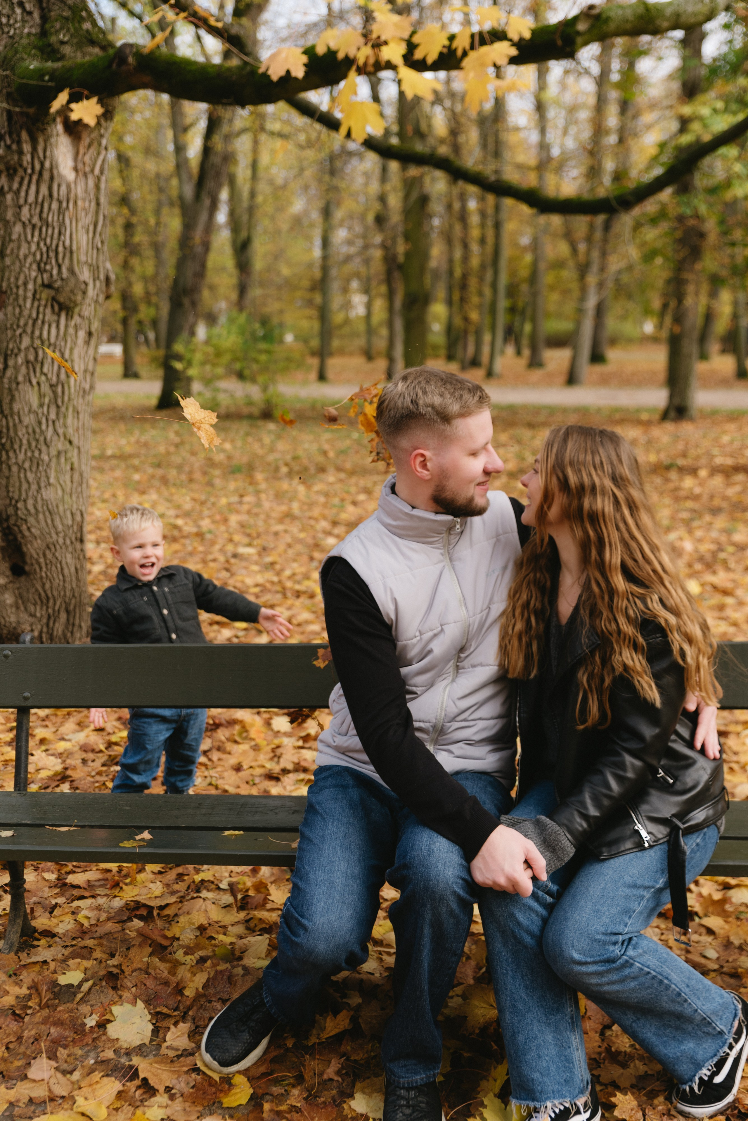Sesja rodzinna Hanna, Vlad & Matvei. Eugene Save – Fotograf Ślubny i Rodzinny | Warszawa i Cała Polska