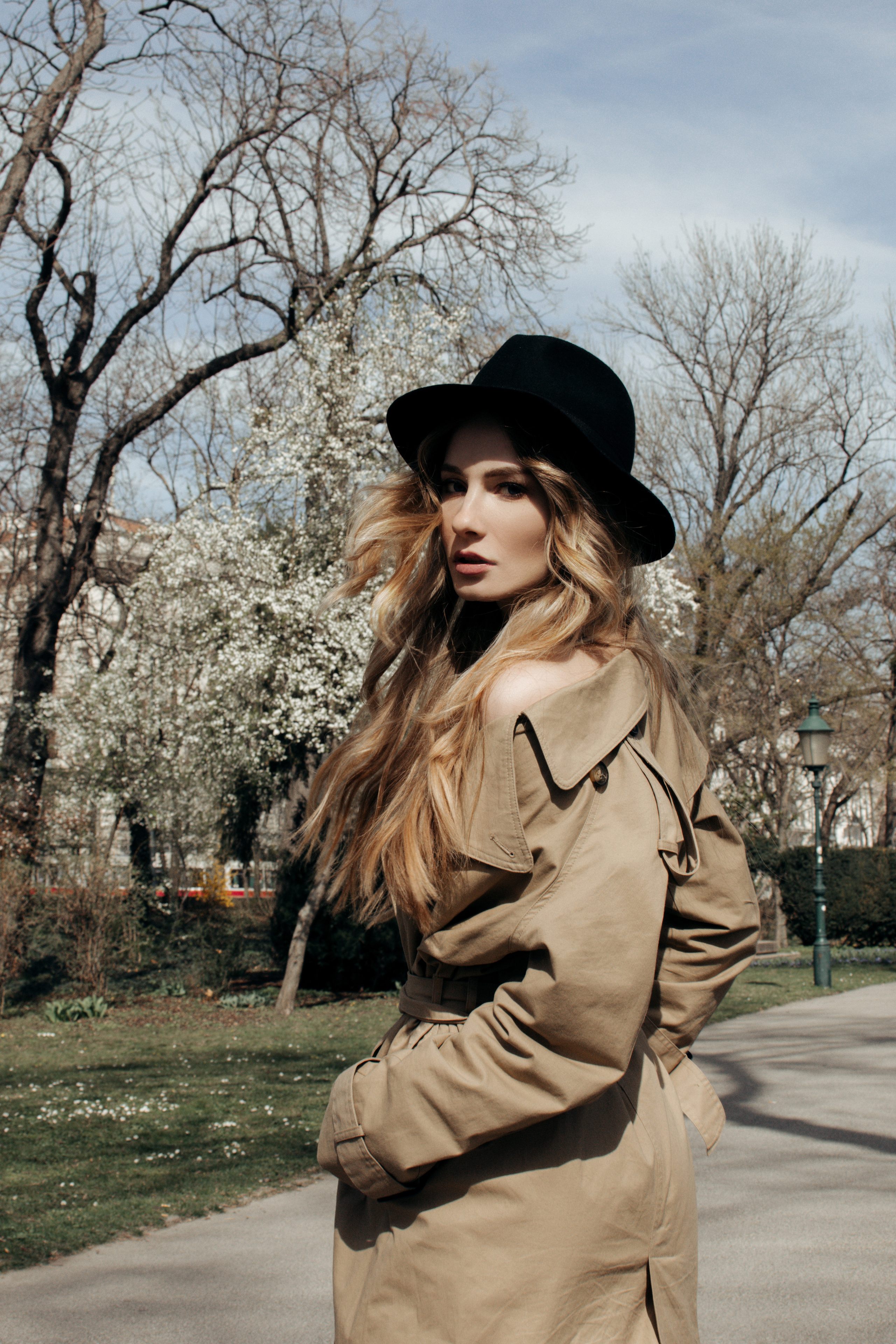 Vika in Stadtpark. Photographer in Vienna Ksenia Kogler