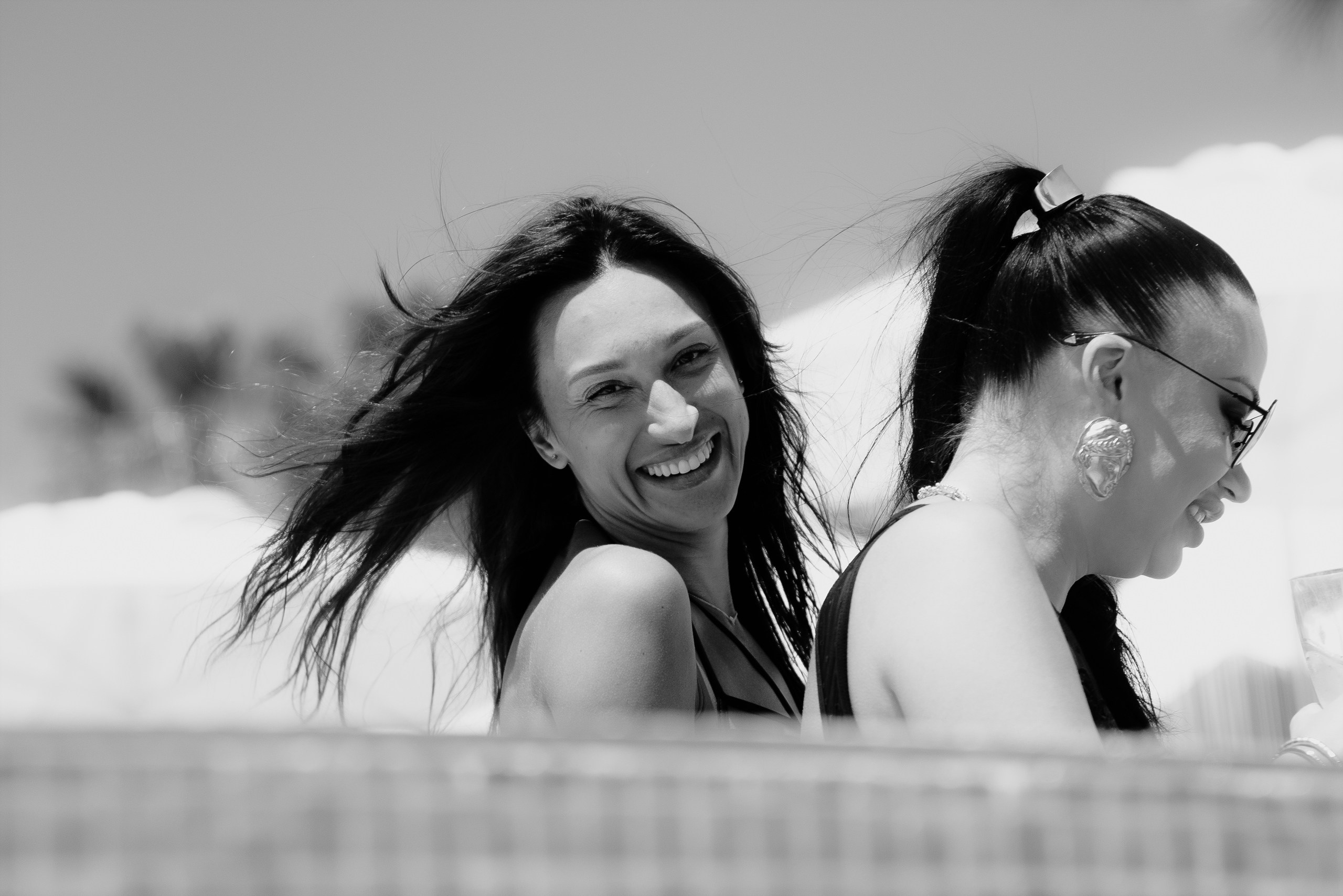 Hen party photographer in Spain — live photos by the pool | Andrey Lukovnikov