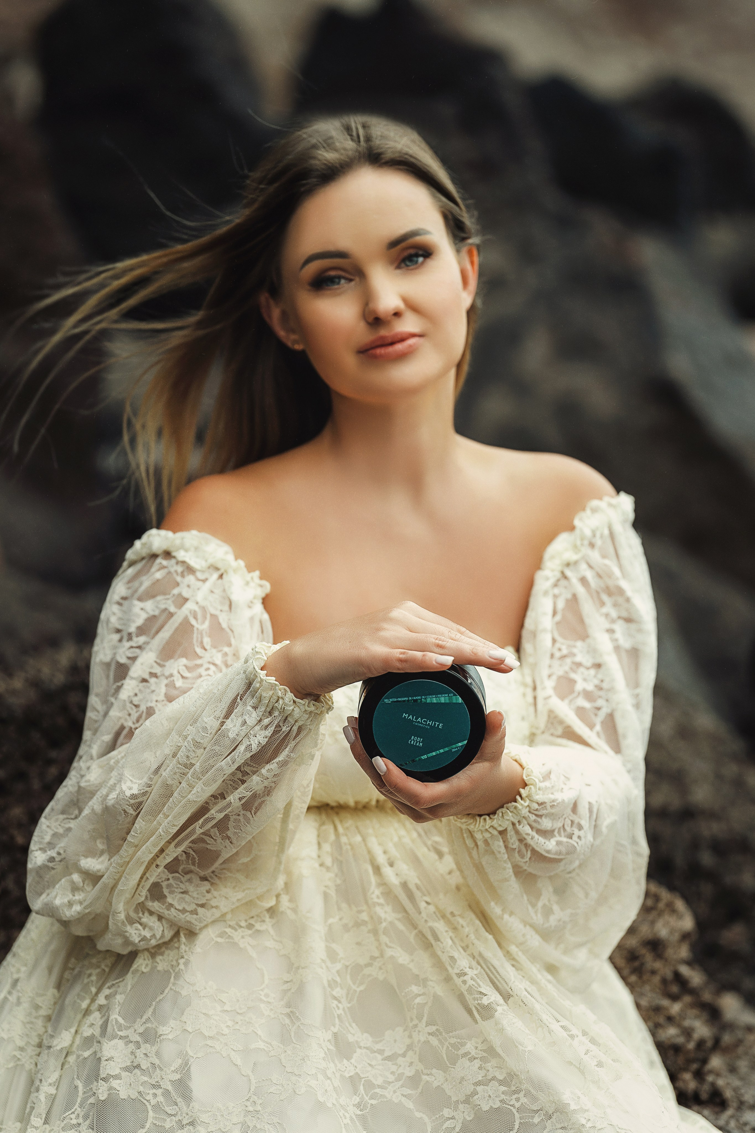 Business content. Tania Bonnet | Professional photographer in Tenerife — Flying dress sessions