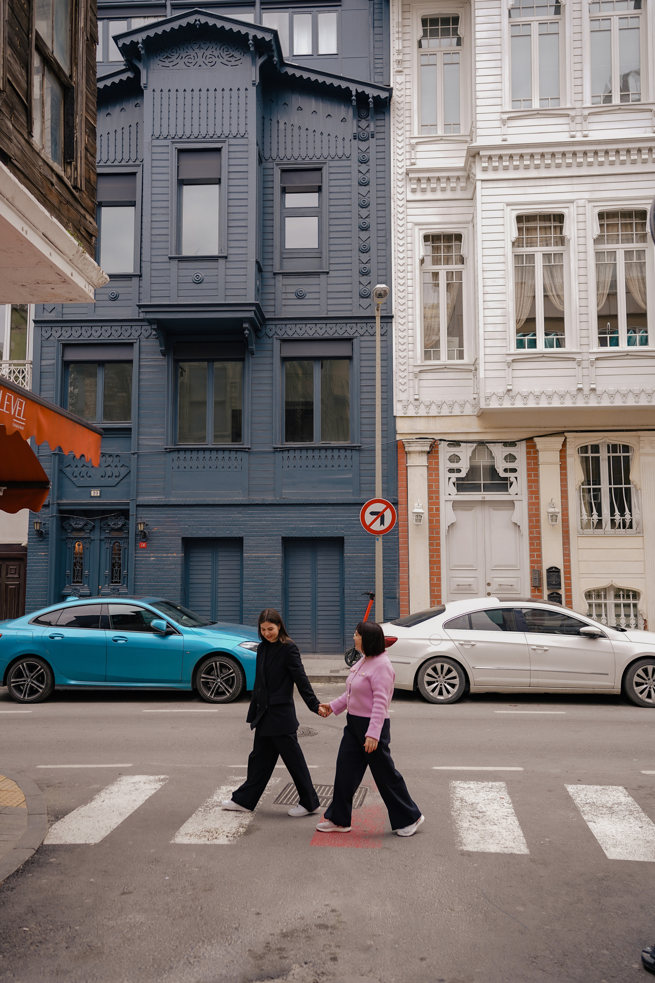 Мама с дочкой, прогулка в Арнавуткой. Фотограф Москва Ларина Юлия