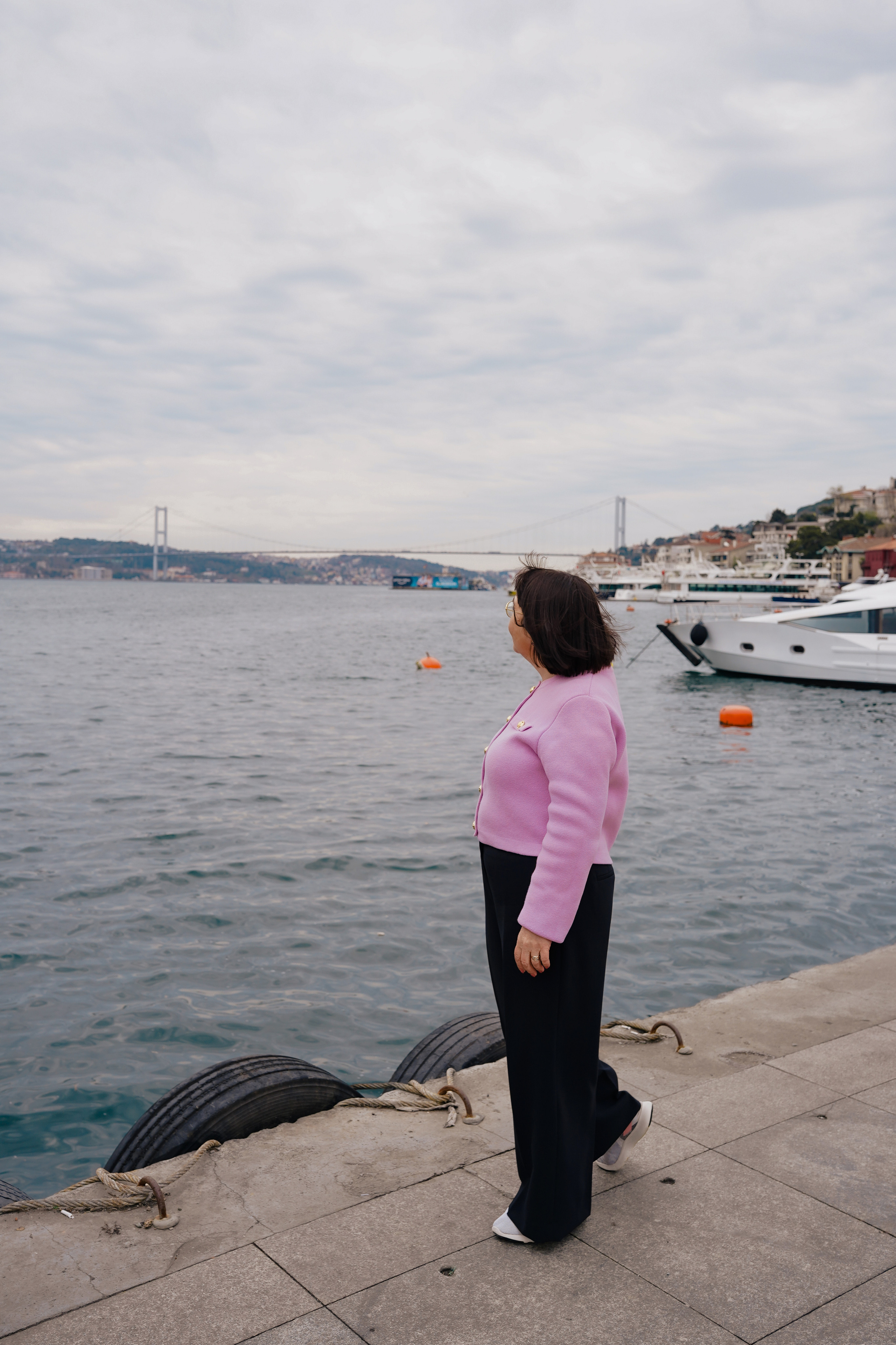 Мама с дочкой, прогулка в Арнавуткой. Фотограф Москва Ларина Юлия