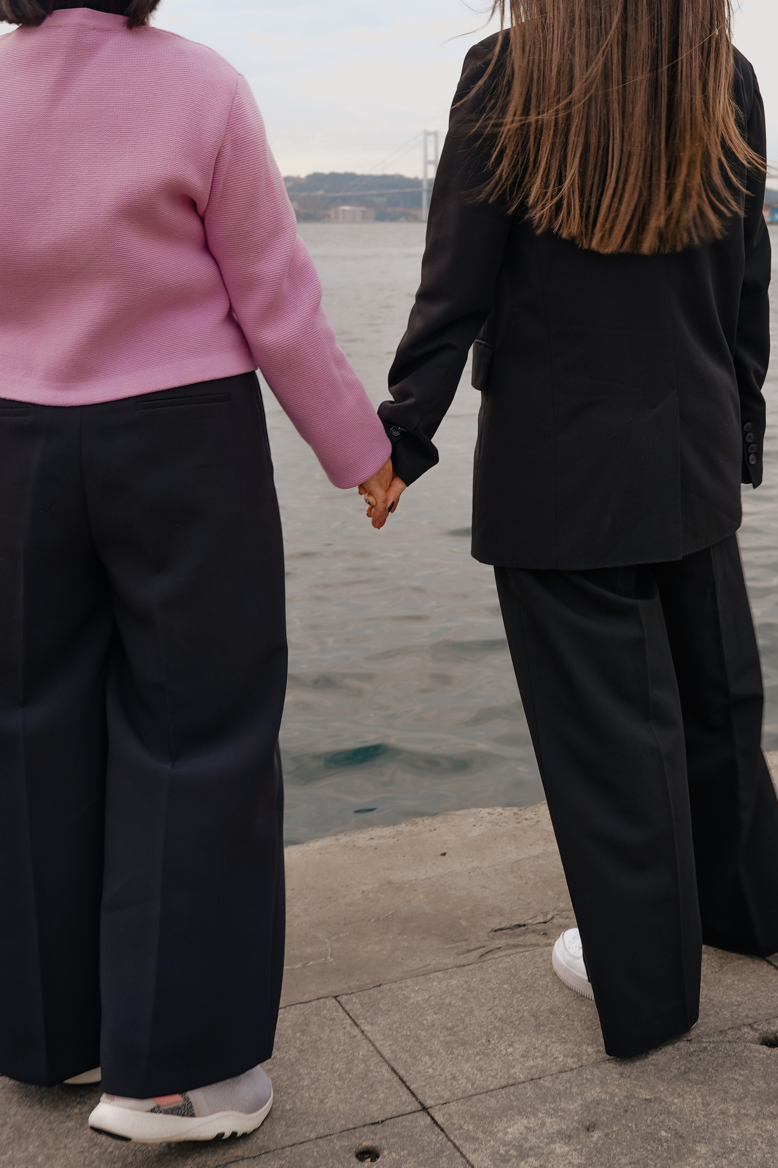 Мама с дочкой, прогулка в Арнавуткой. Фотограф Москва Ларина Юлия