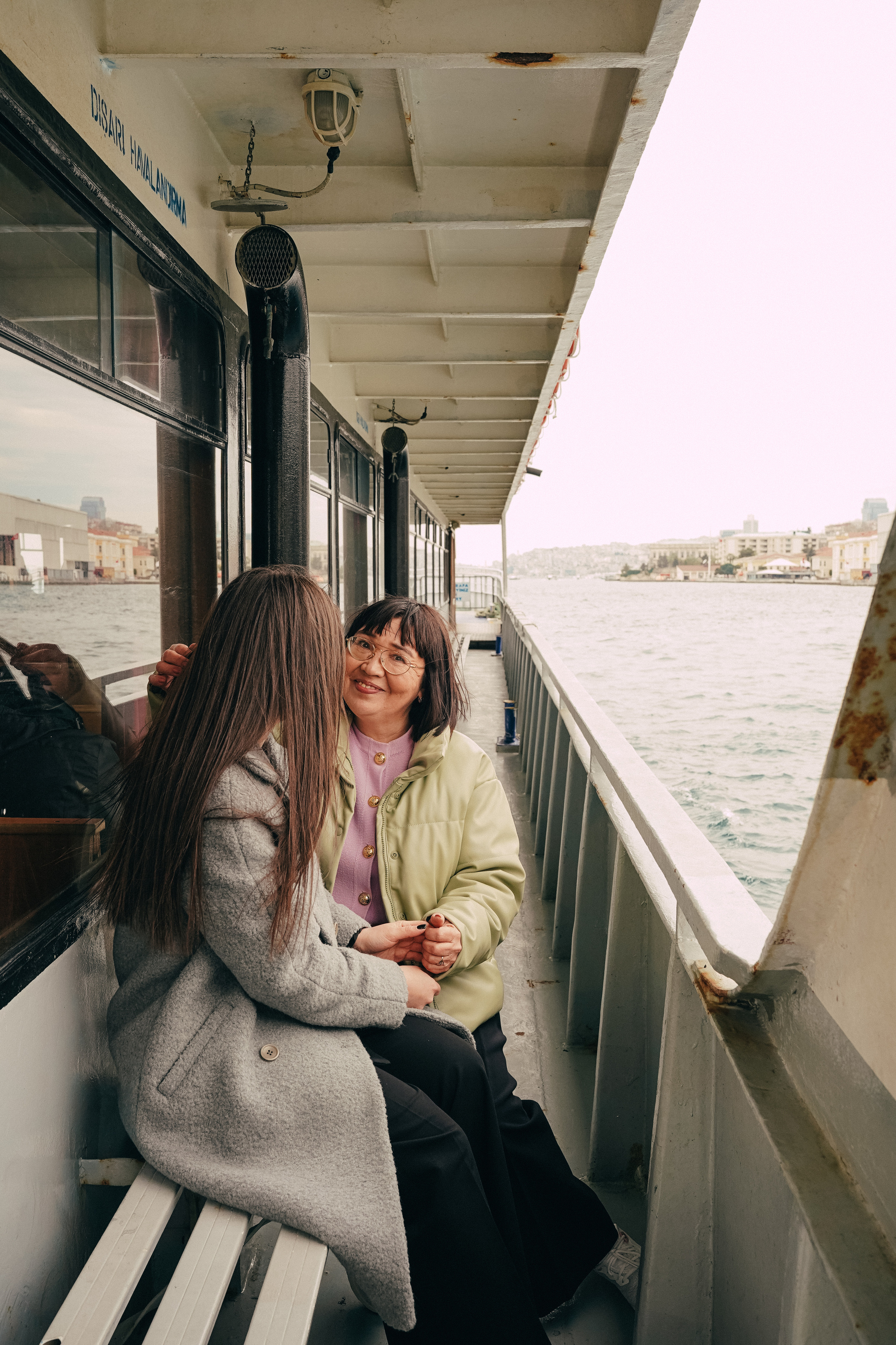 Мама с дочкой, прогулка в Арнавуткой. Фотограф Москва Ларина Юлия