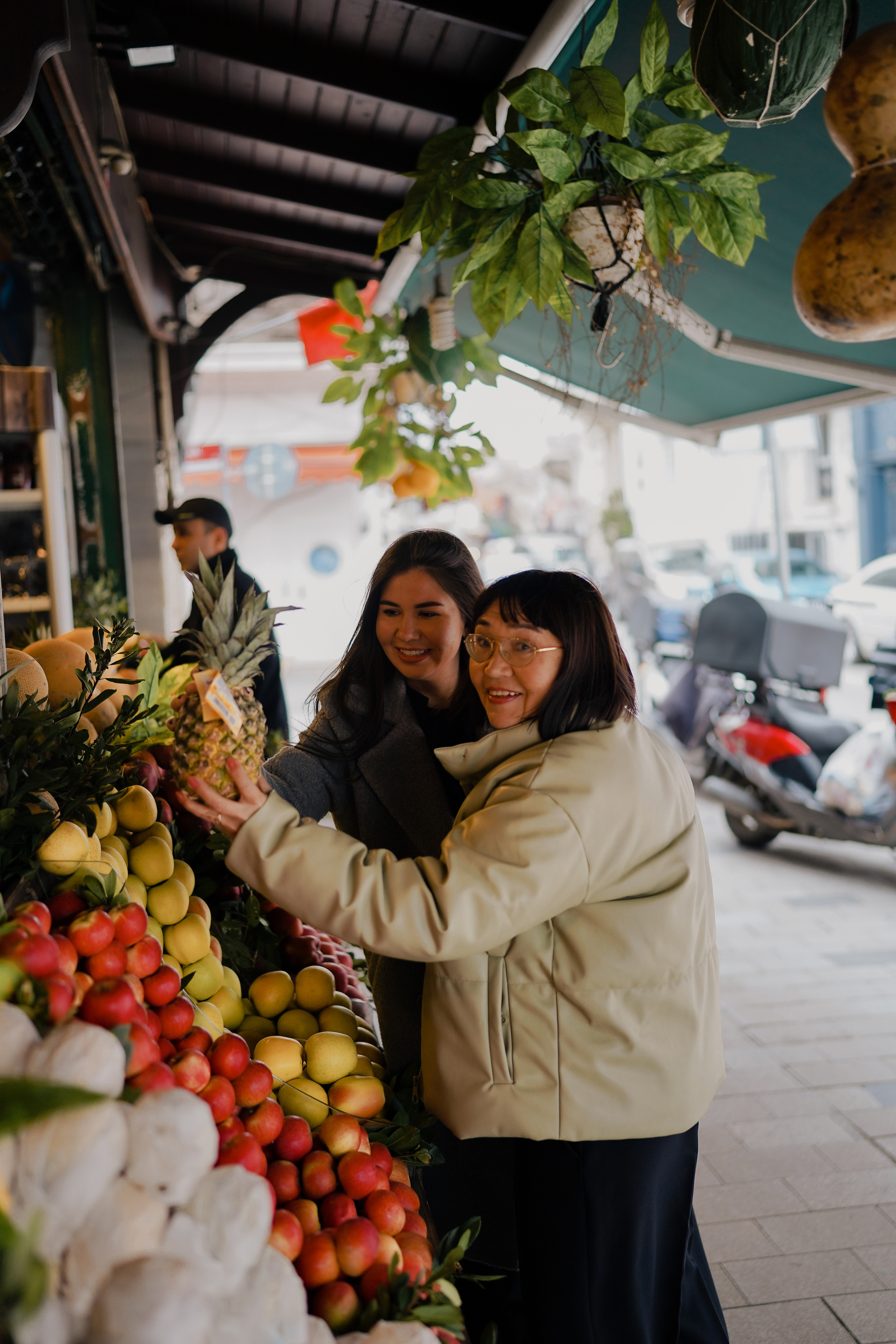 Мама с дочкой, прогулка в Арнавуткой. Фотограф Москва Ларина Юлия