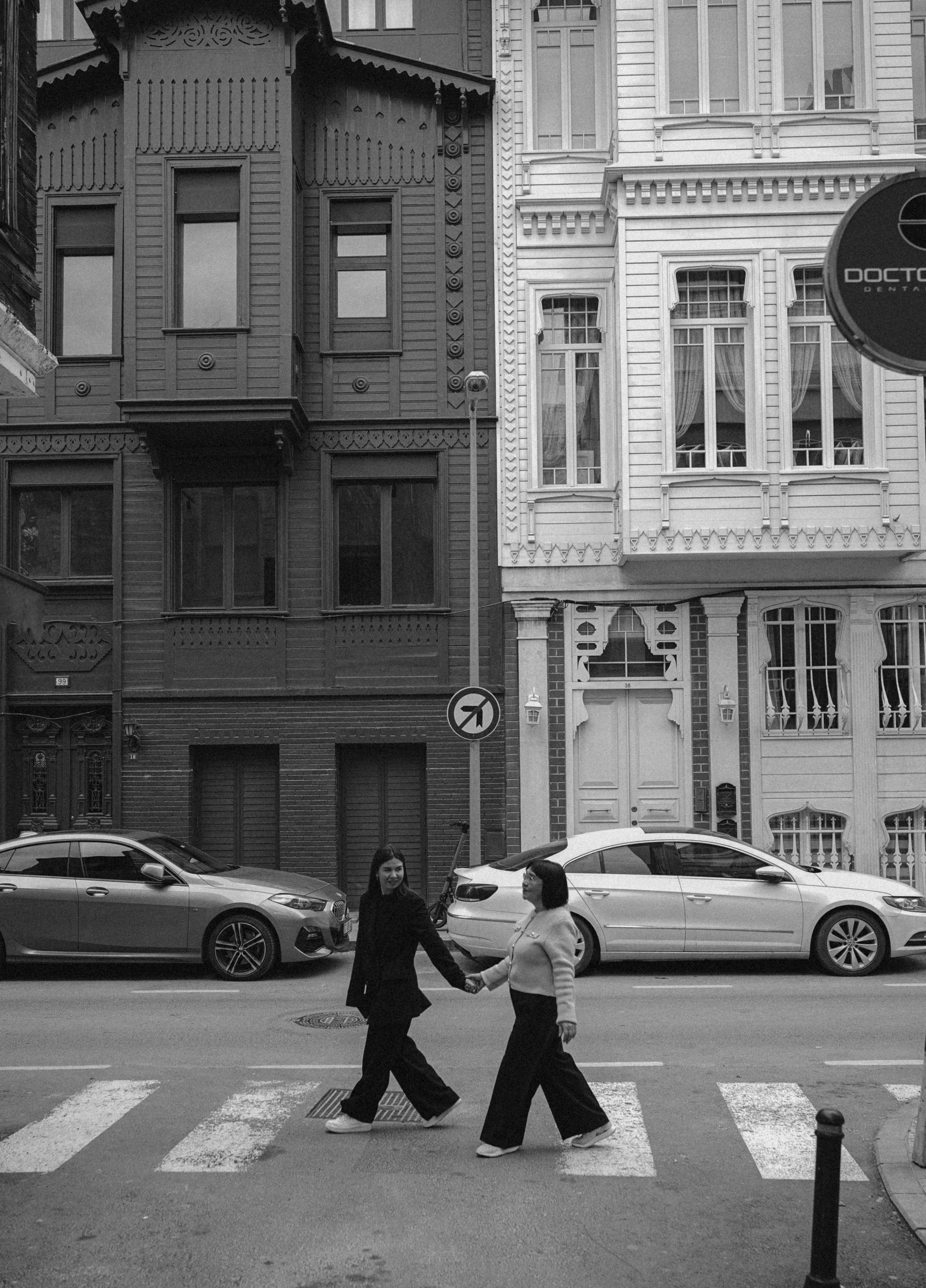 Мама с дочкой, прогулка в Арнавуткой. Фотограф Москва Ларина Юлия