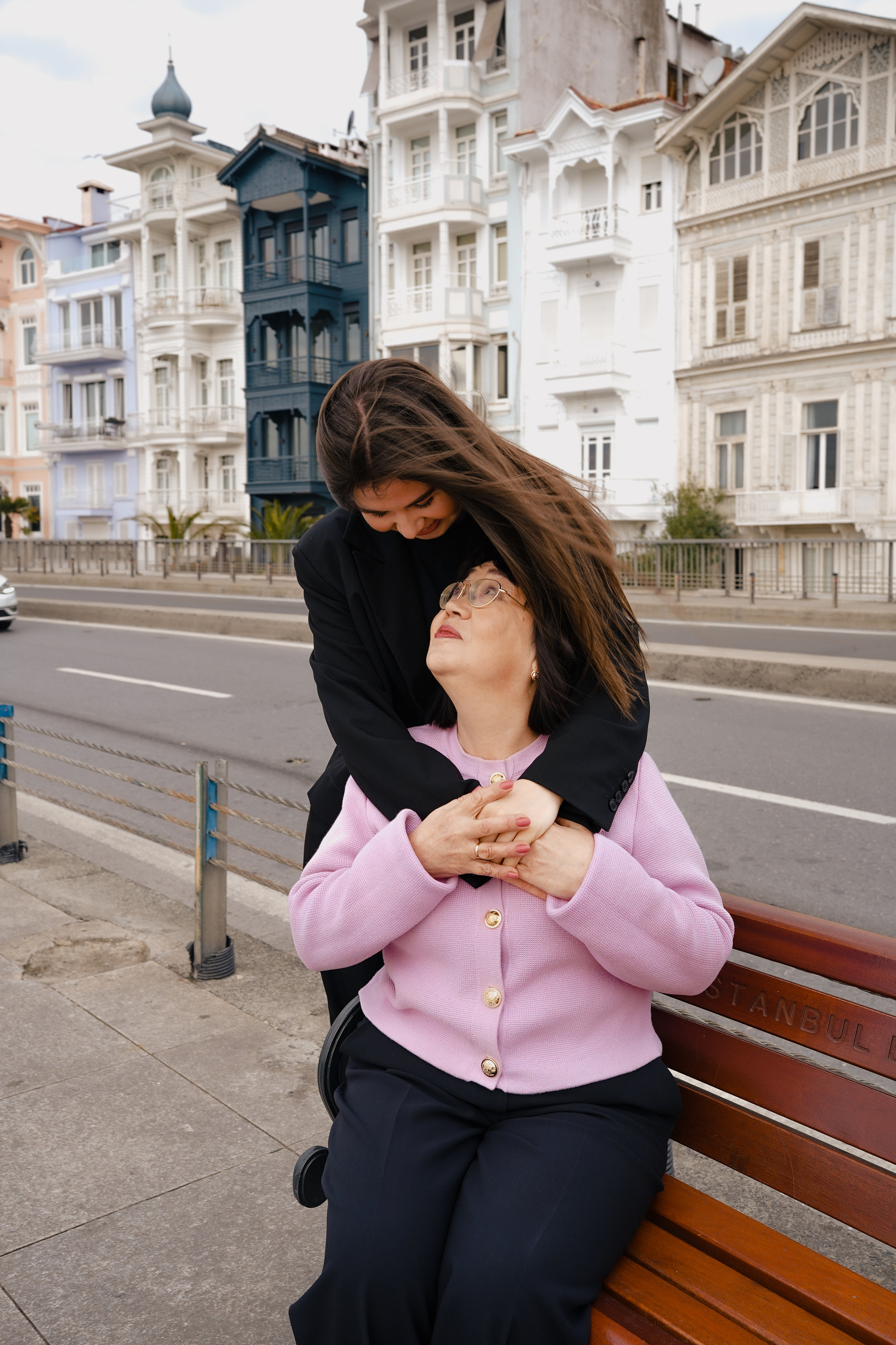 Мама с дочкой, прогулка в Арнавуткой. Фотограф Москва Ларина Юлия