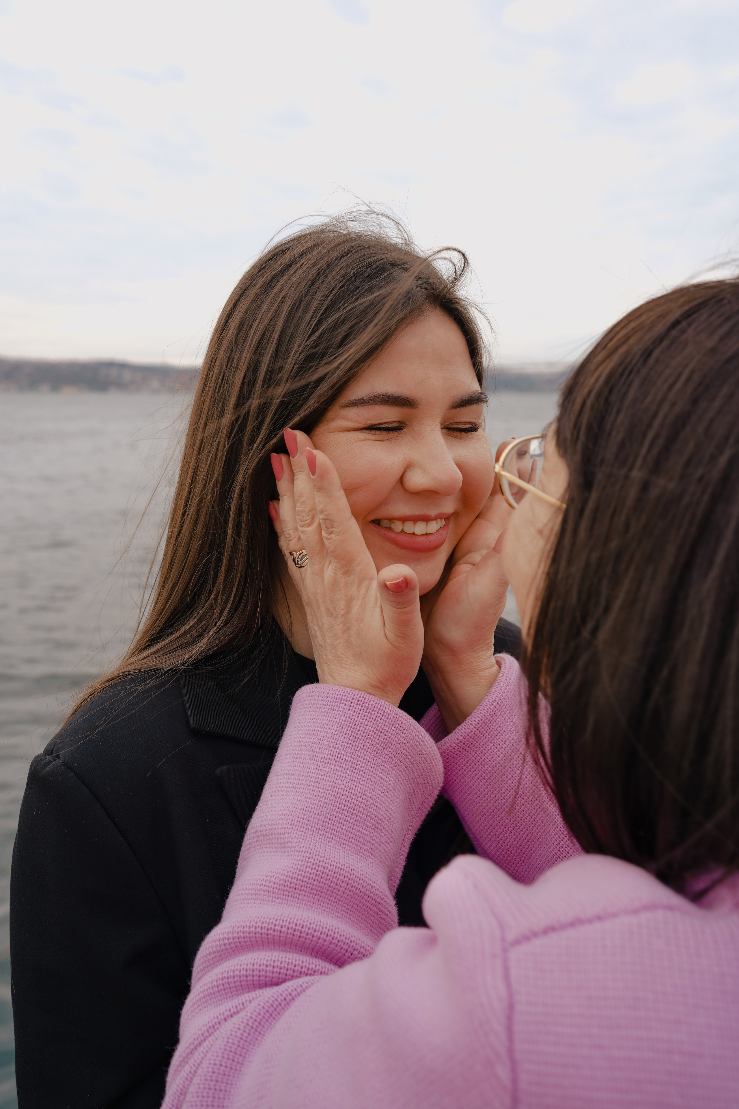 Мама с дочкой, прогулка в Арнавуткой. Фотограф Москва Ларина Юлия