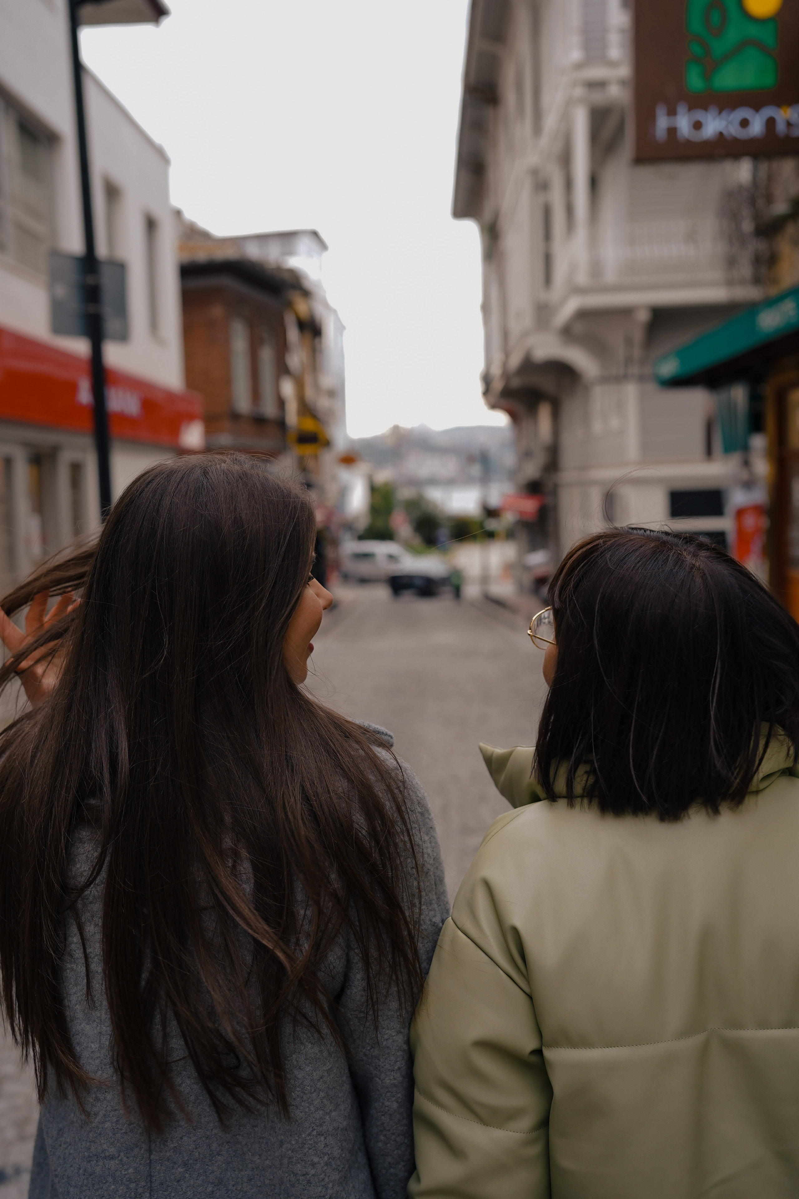 Мама с дочкой, прогулка в Арнавуткой. Фотограф Москва Ларина Юлия