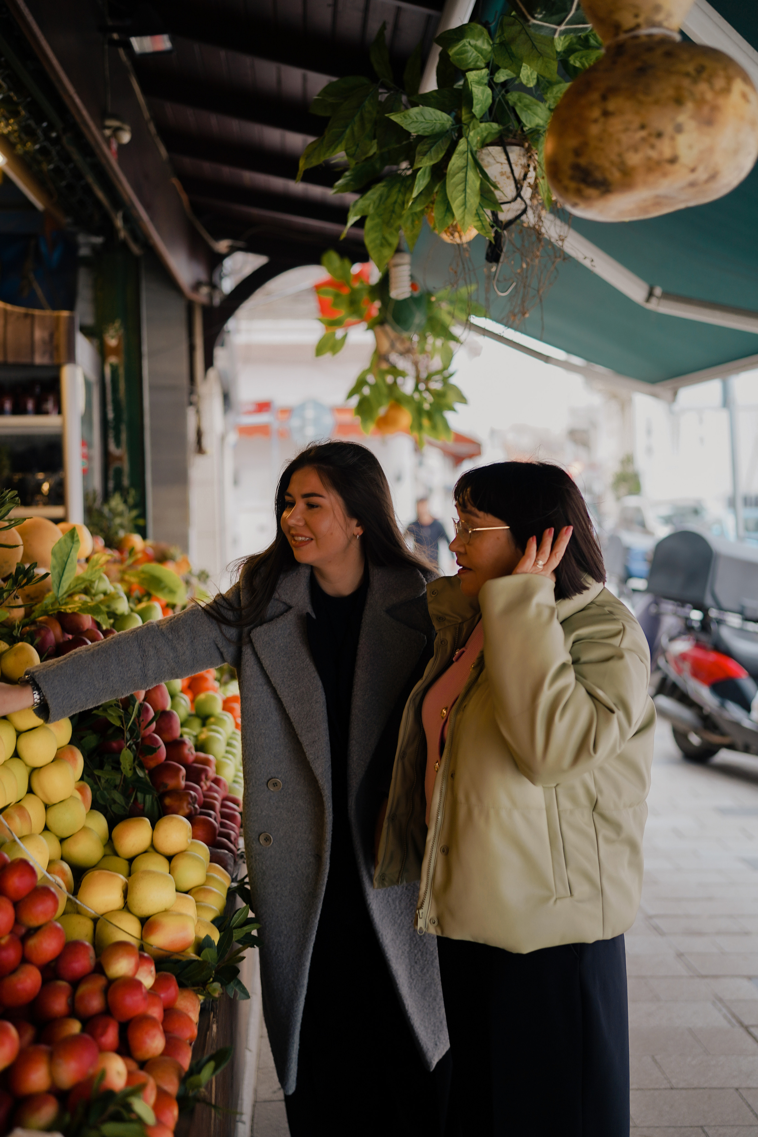 Мама с дочкой, прогулка в Арнавуткой. Фотограф Москва Ларина Юлия