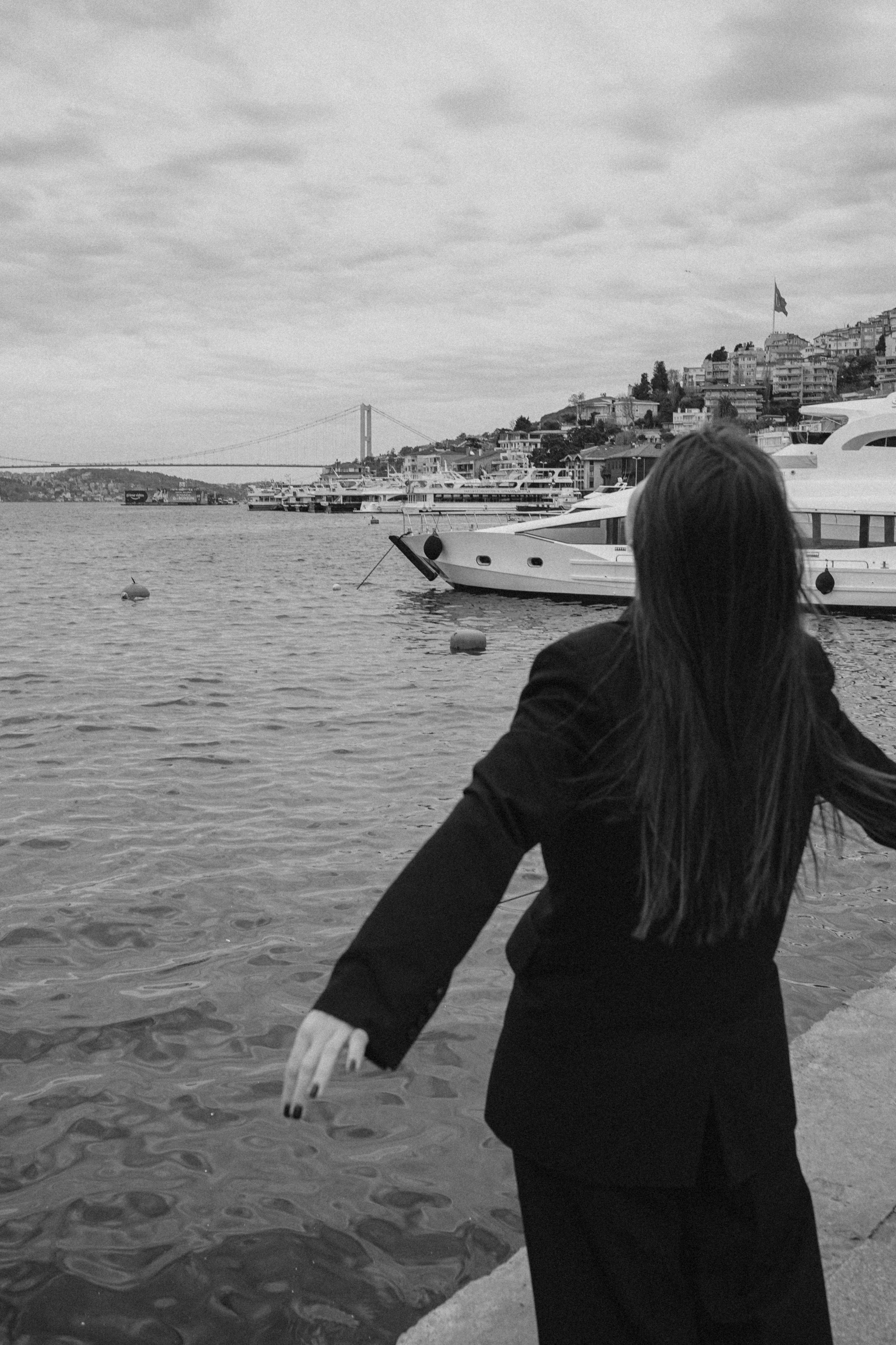 Мама с дочкой, прогулка в Арнавуткой. Фотограф Москва Ларина Юлия