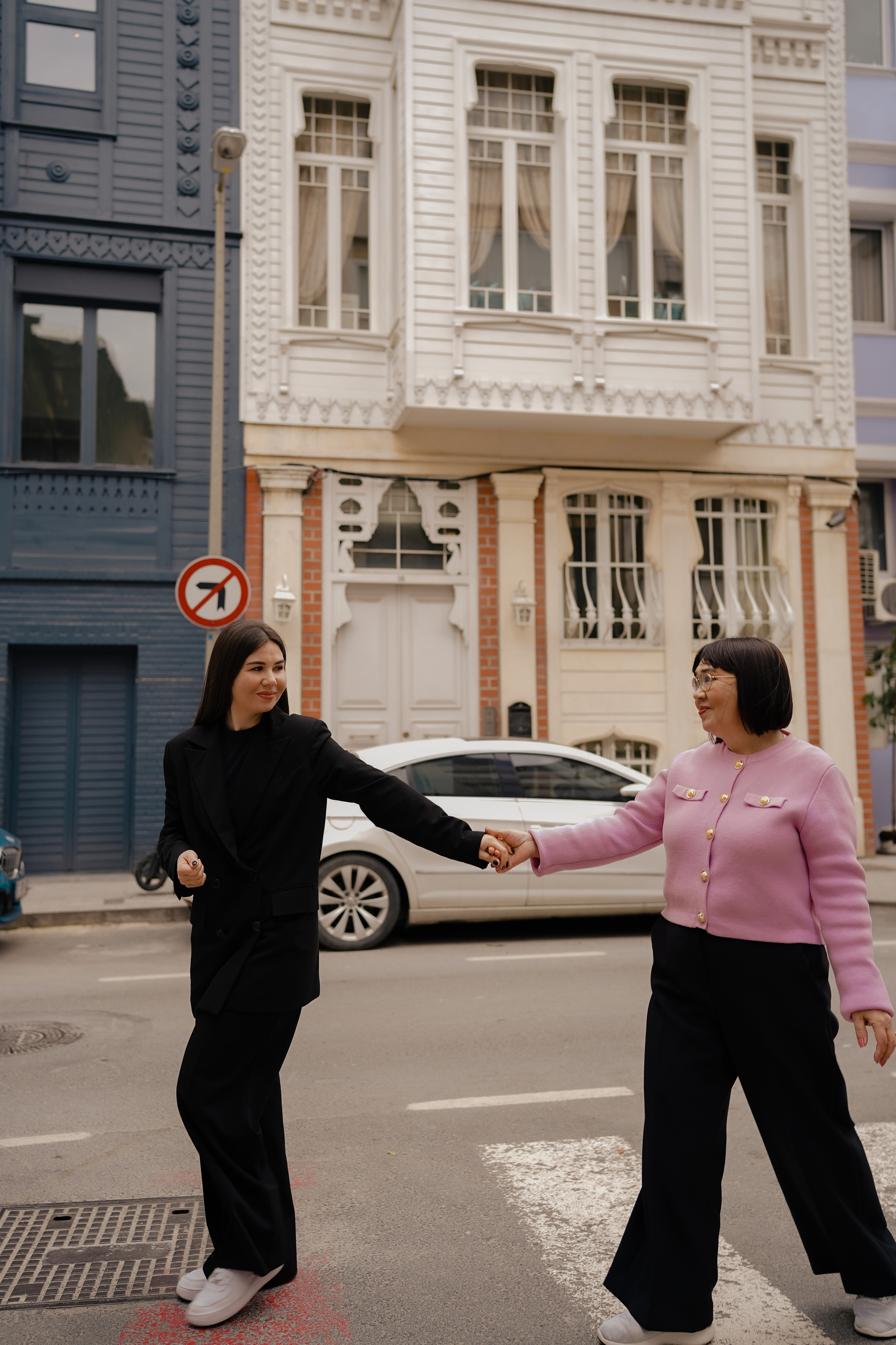 Мама с дочкой, прогулка в Арнавуткой. Фотограф Москва Ларина Юлия