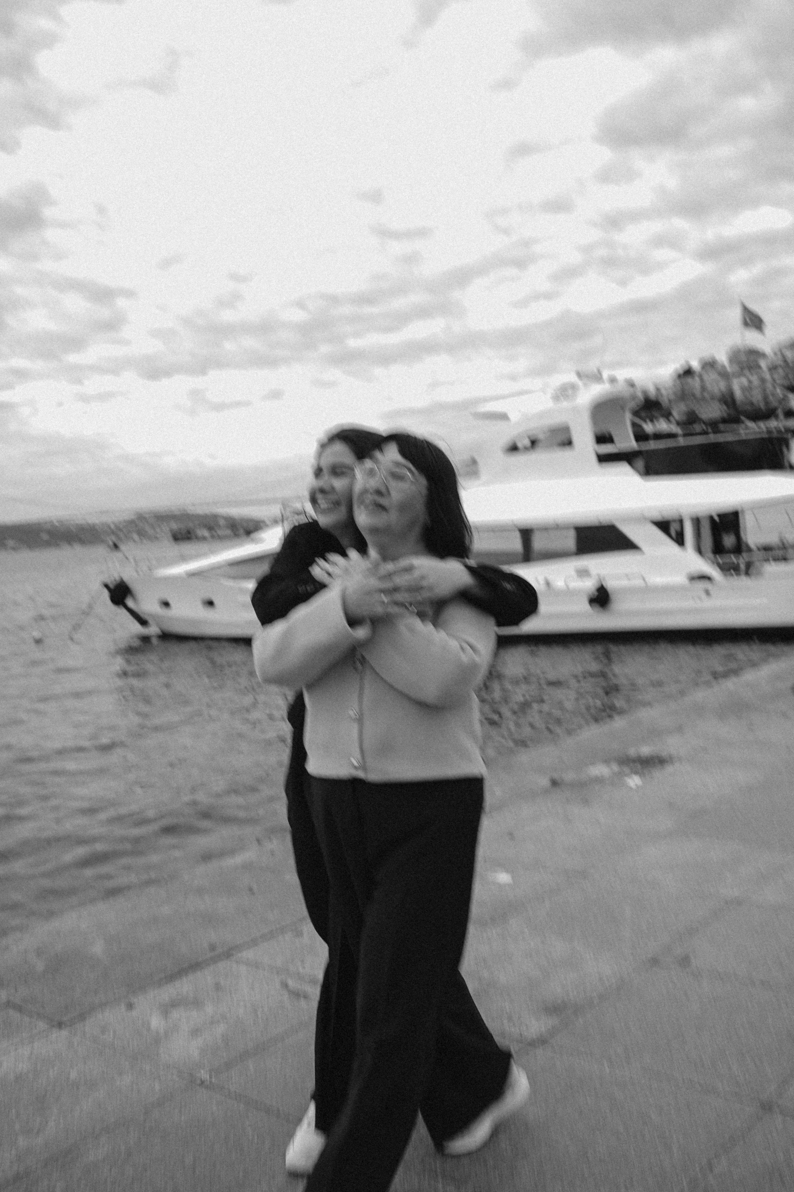 Мама с дочкой, прогулка в Арнавуткой. Фотограф Москва Ларина Юлия