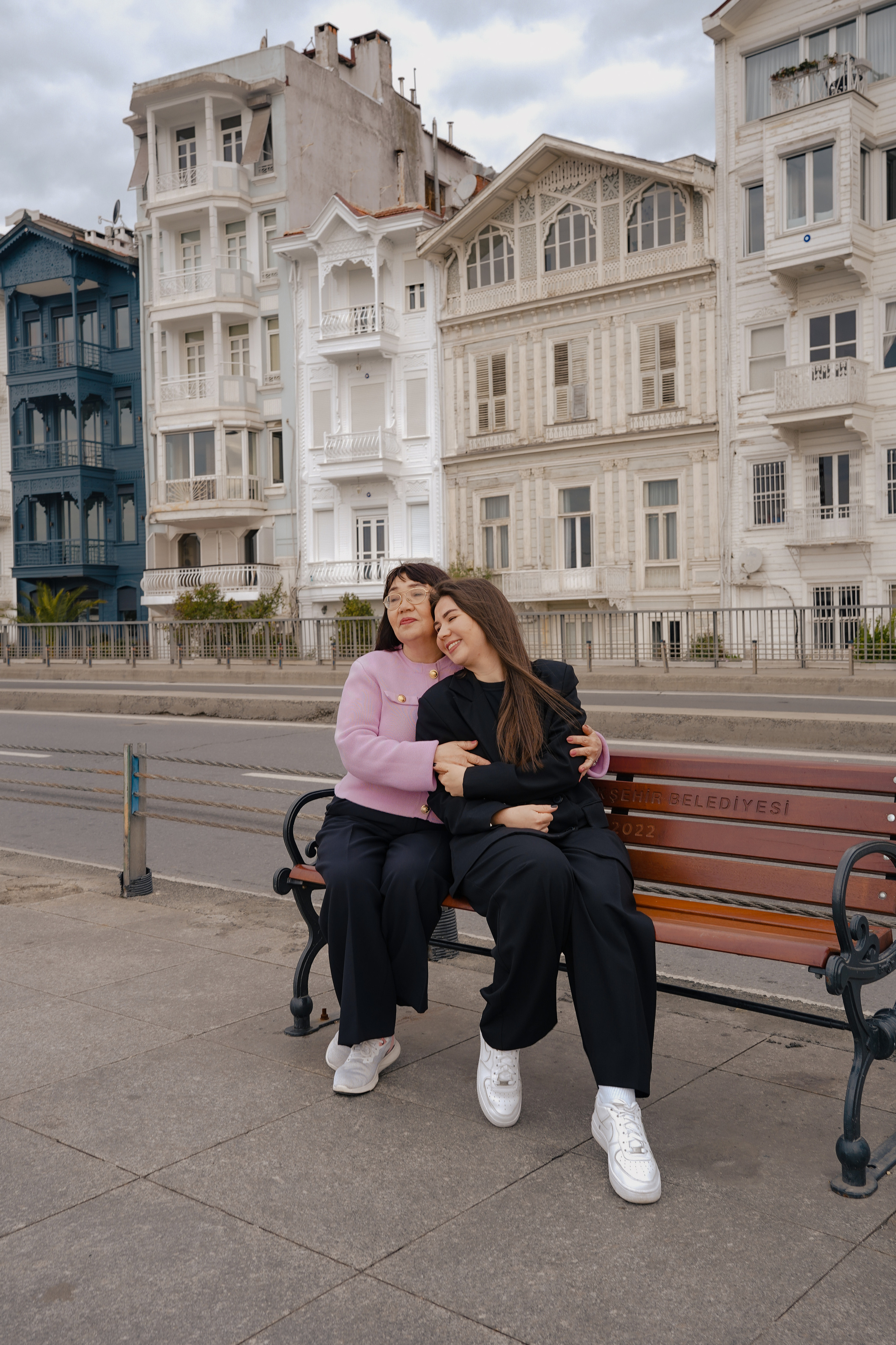 Мама с дочкой, прогулка в Арнавуткой. Фотограф Москва Ларина Юлия