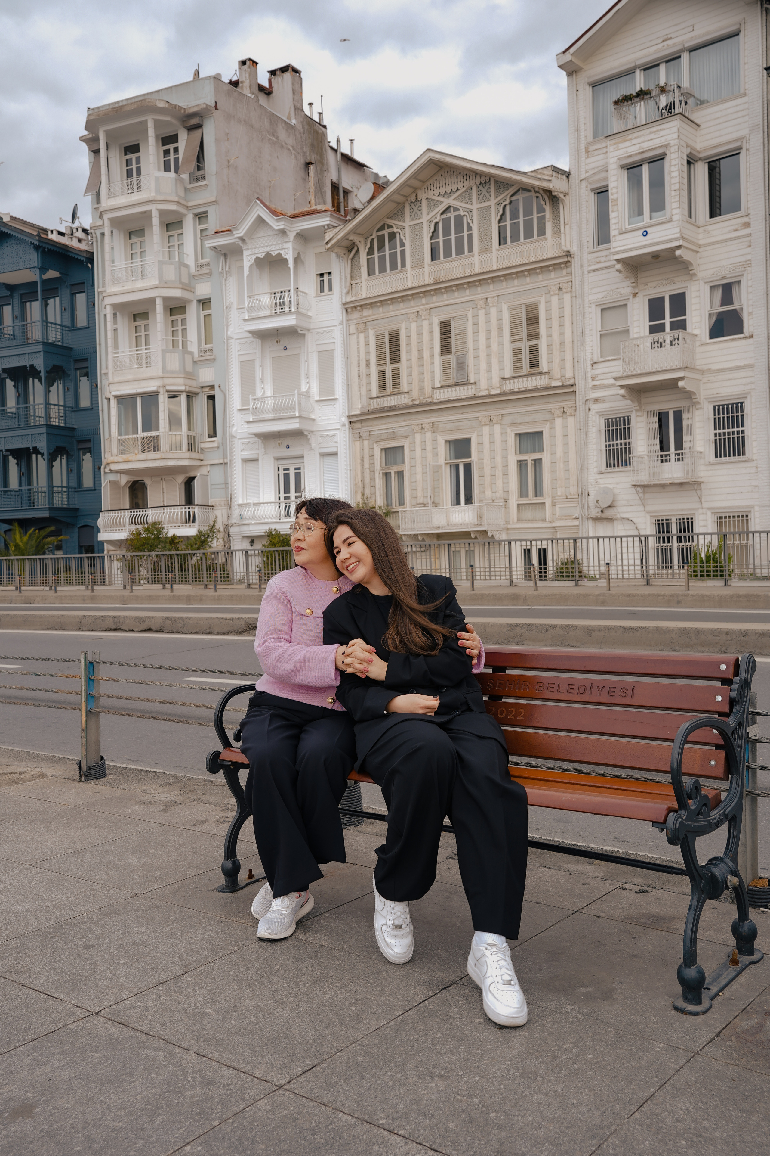 Мама с дочкой, прогулка в Арнавуткой. Фотограф Москва Ларина Юлия