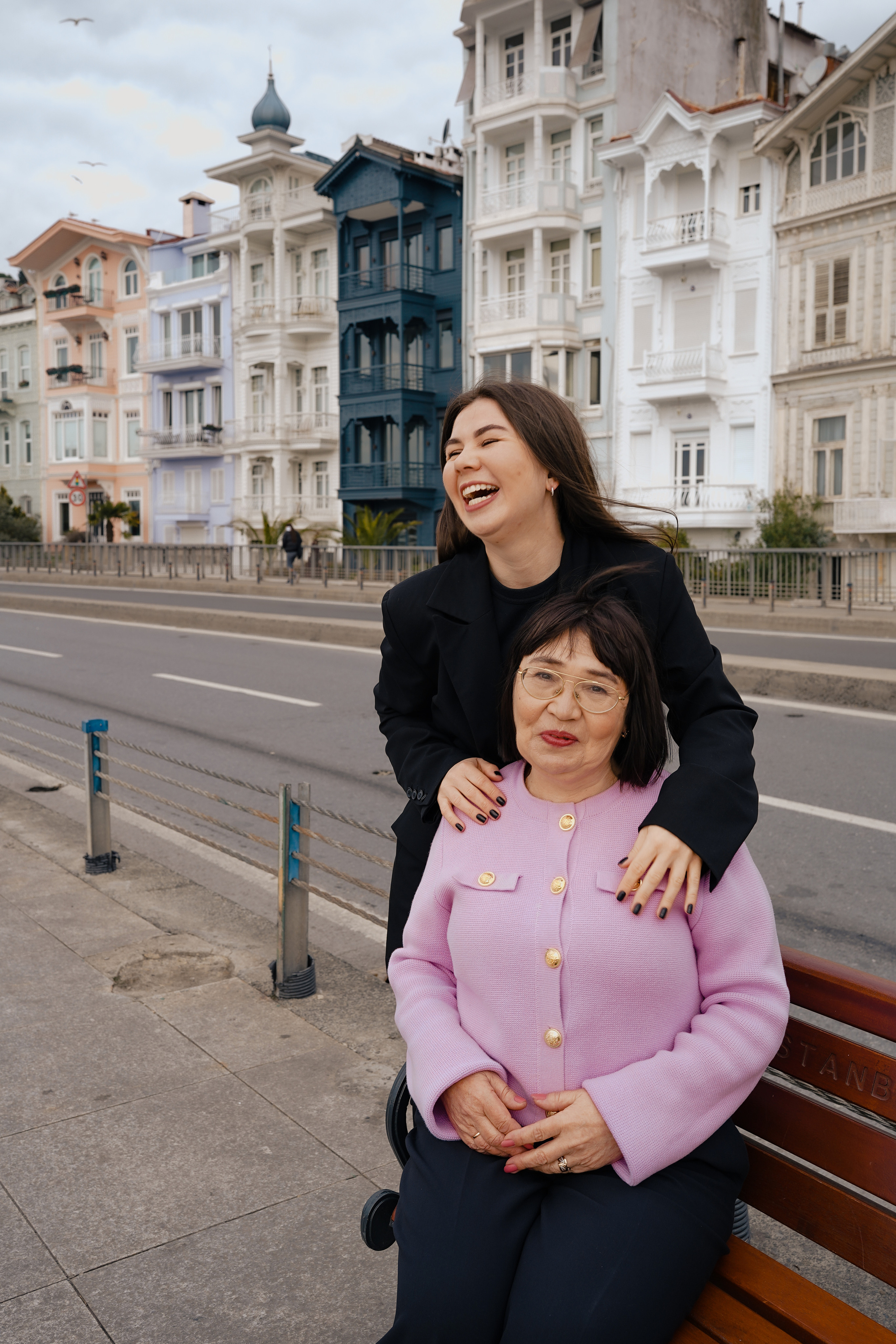 Мама с дочкой, прогулка в Арнавуткой. Фотограф Москва Ларина Юлия