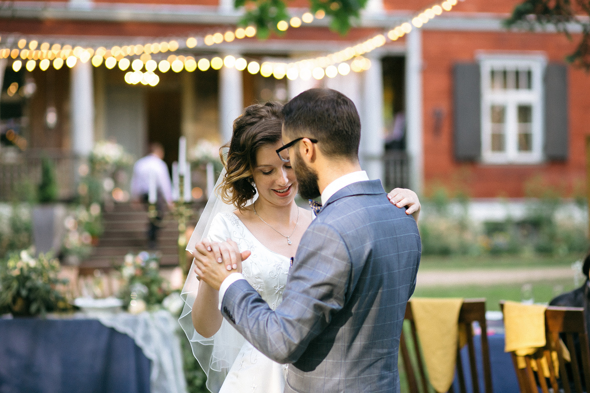 Soulful wedding in an old Ramava manor K + D. Wedding, portrait & event photographer in Riga, Latvia