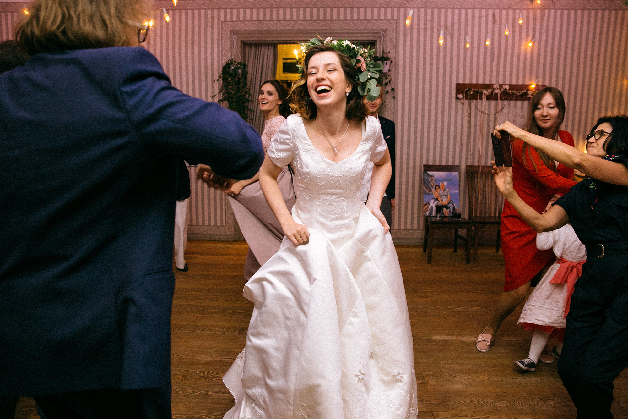 Soulful wedding in an old Ramava manor K + D. Wedding, portrait & event photographer in Riga, Latvia