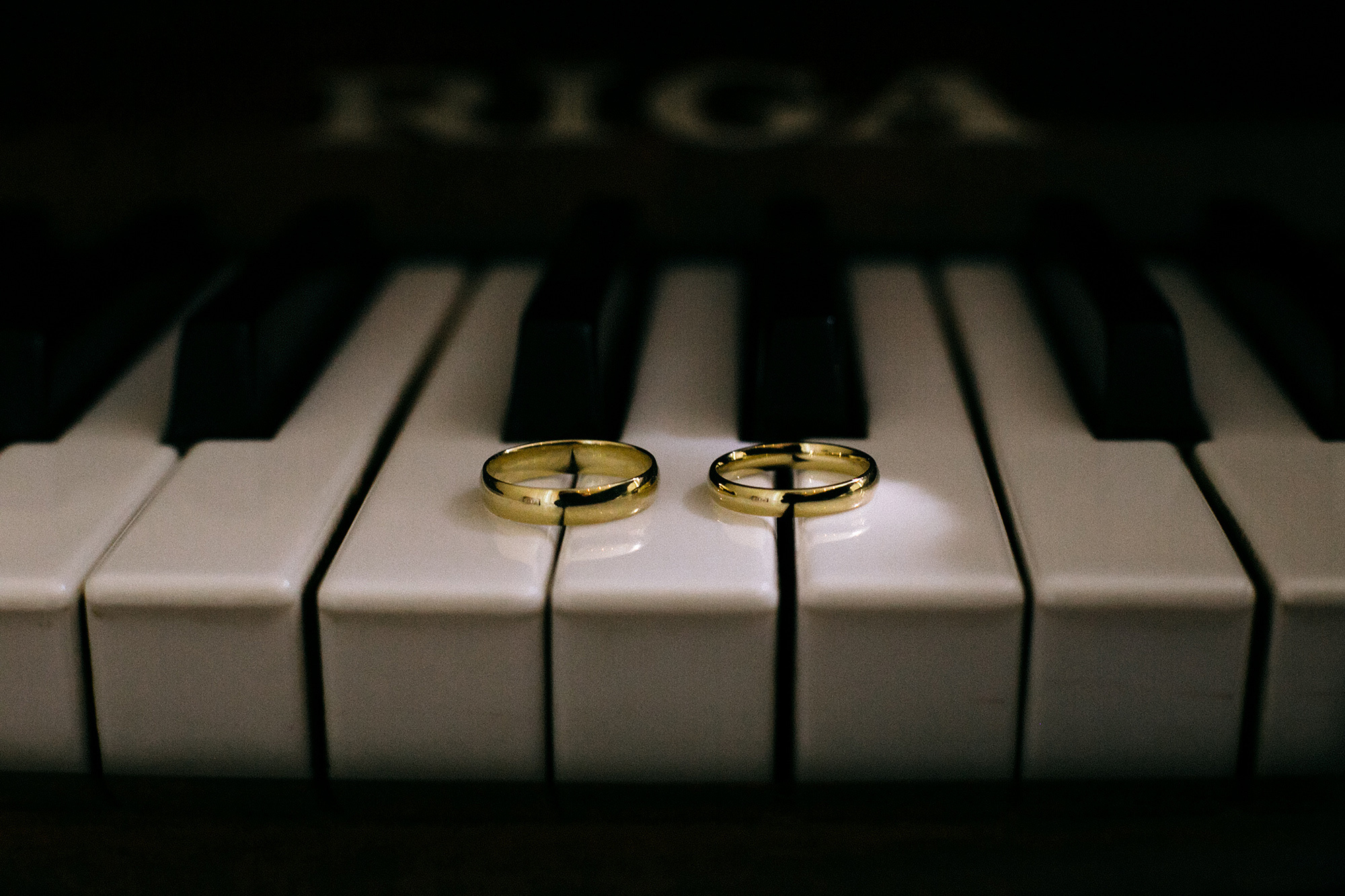 Soulful wedding in an old Ramava manor K + D. Wedding, portrait & event photographer in Riga, Latvia