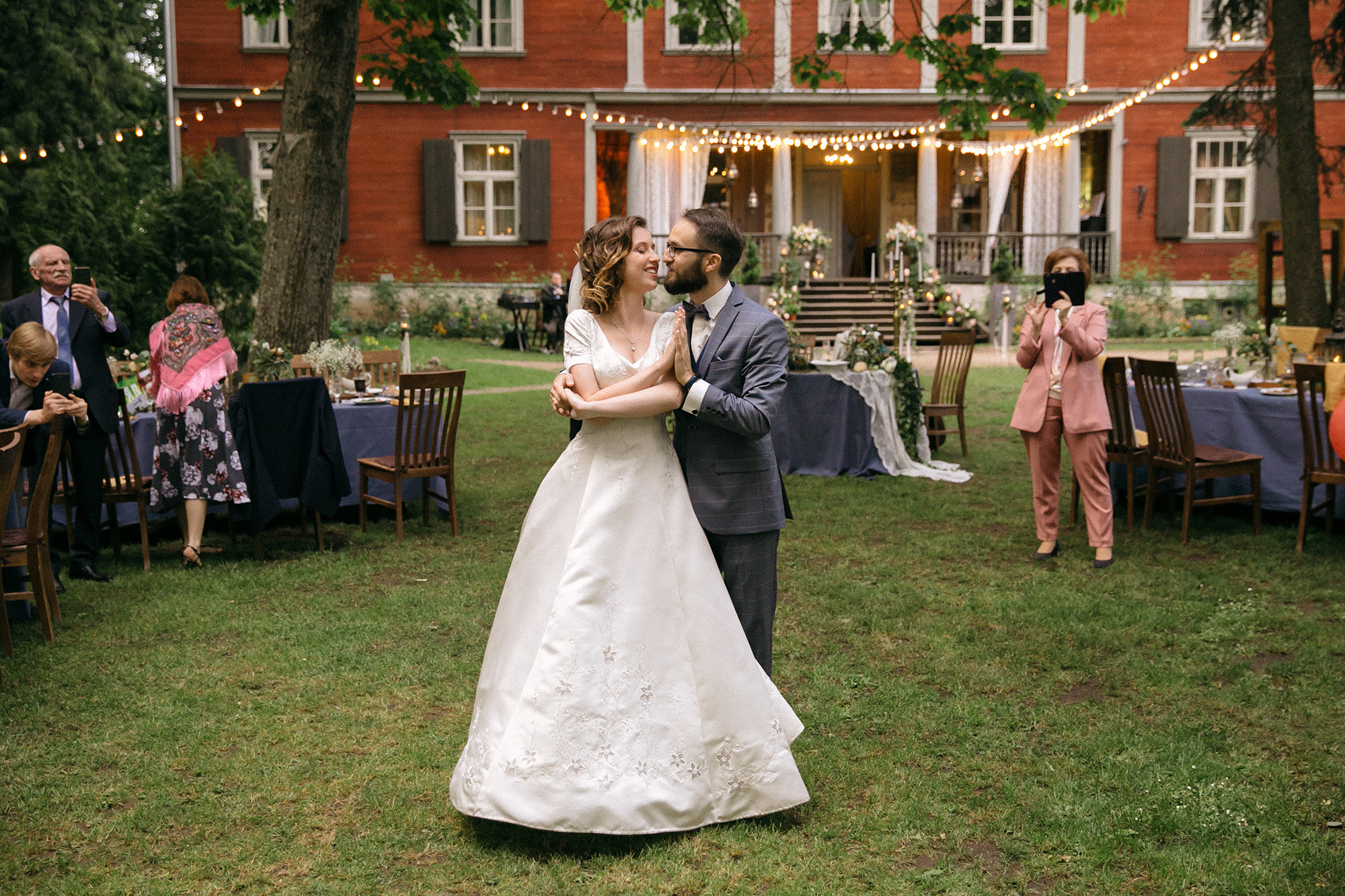 Soulful wedding in an old Ramava manor K + D. Wedding, portrait & event photographer in Riga, Latvia