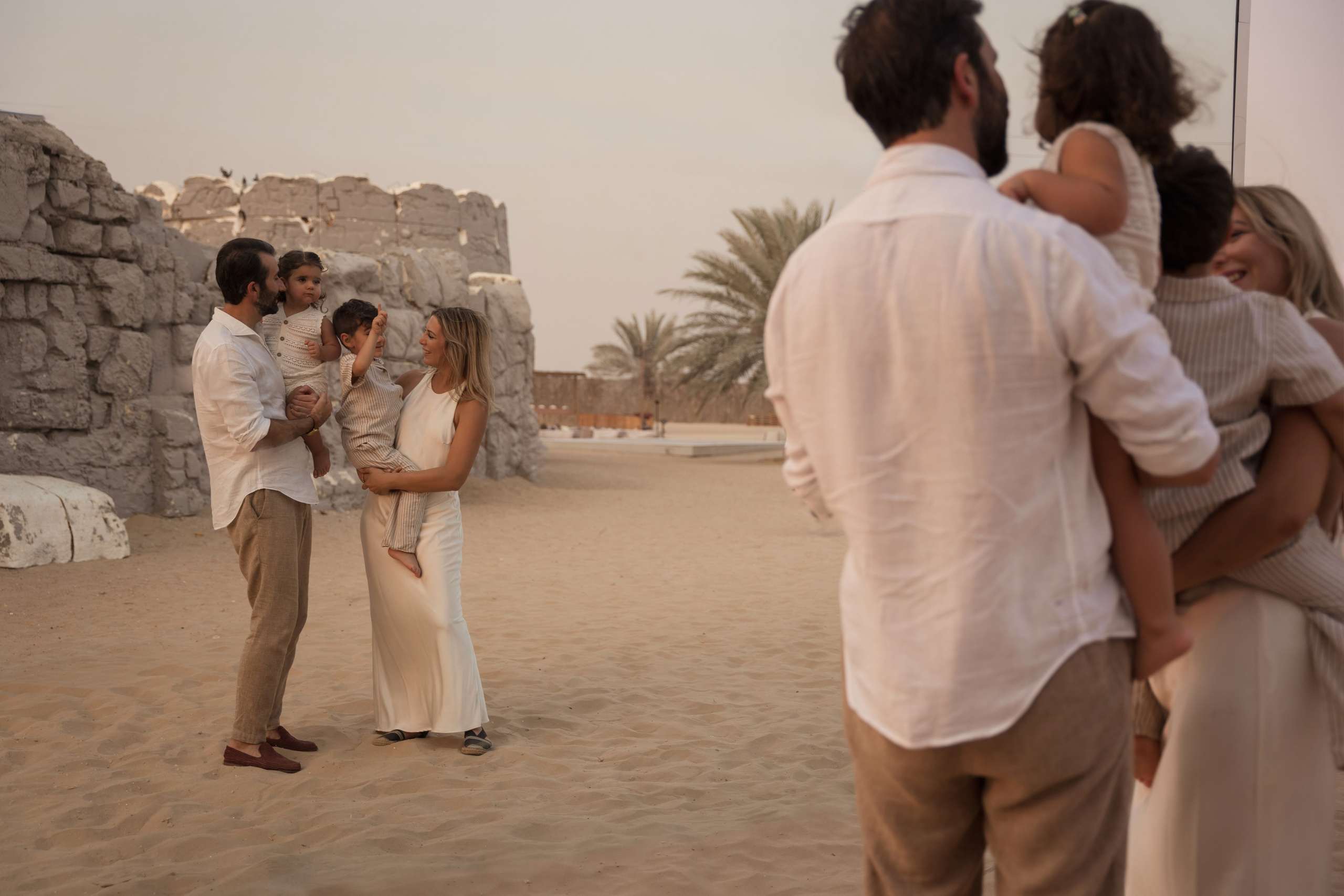 Sun, sand & family. Angela Iakovleva — Family Photographer in Dubai