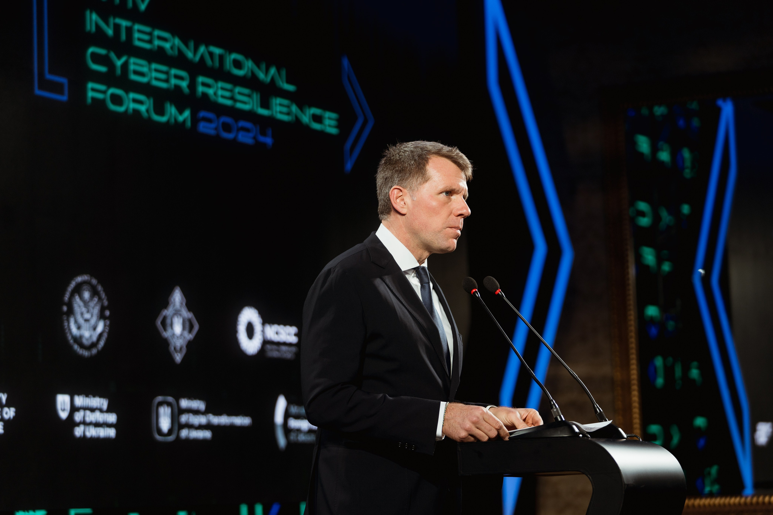 Cyber Resilience Forum. Kostiantyn Holinchenko. Reportage and portrait photographer