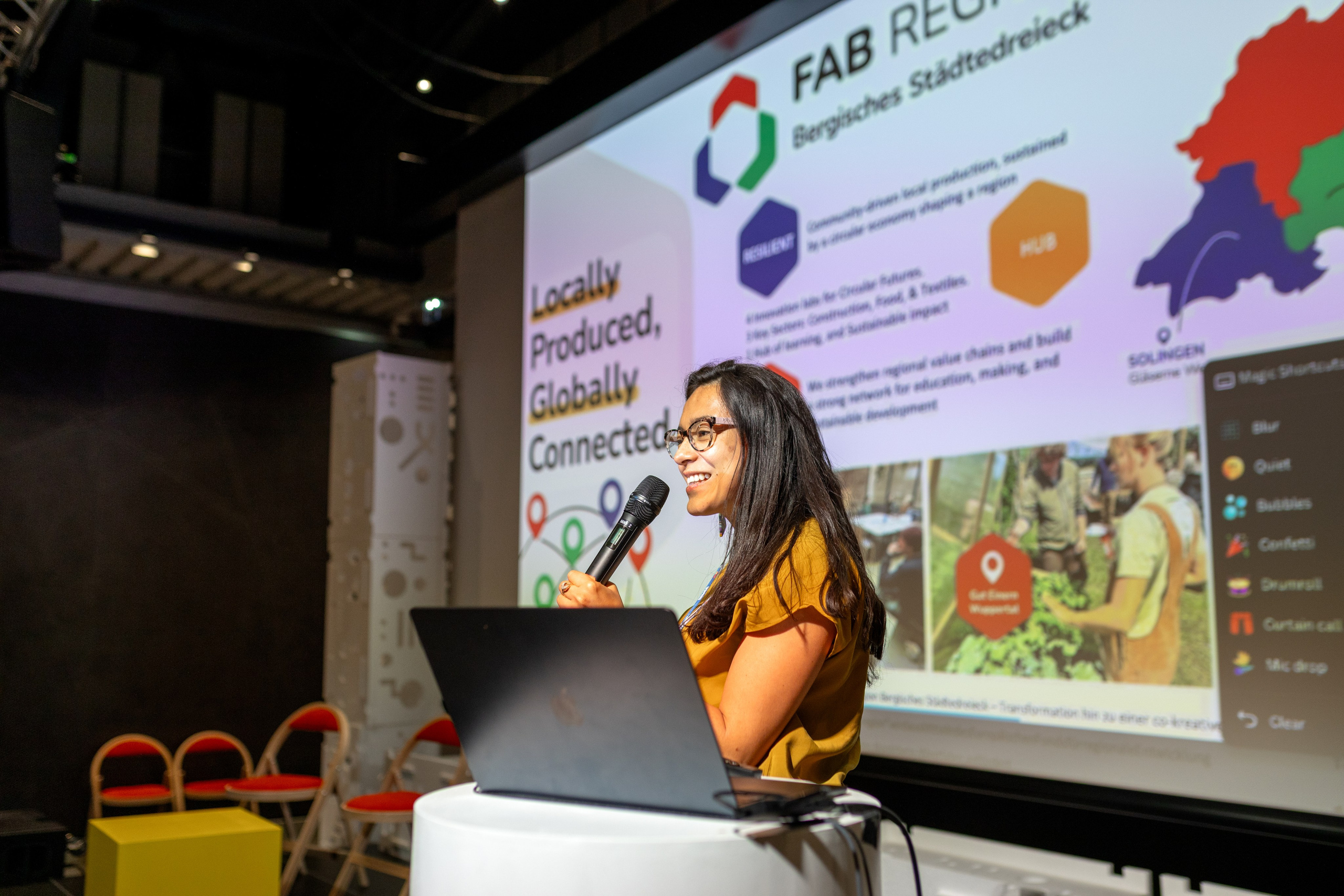 Eventová fotografie. Dana Lišková — Empatická fotografka | Introspektivní umělkyně | Neurodivergentní koučka| Zakladatelka Artepy.cz