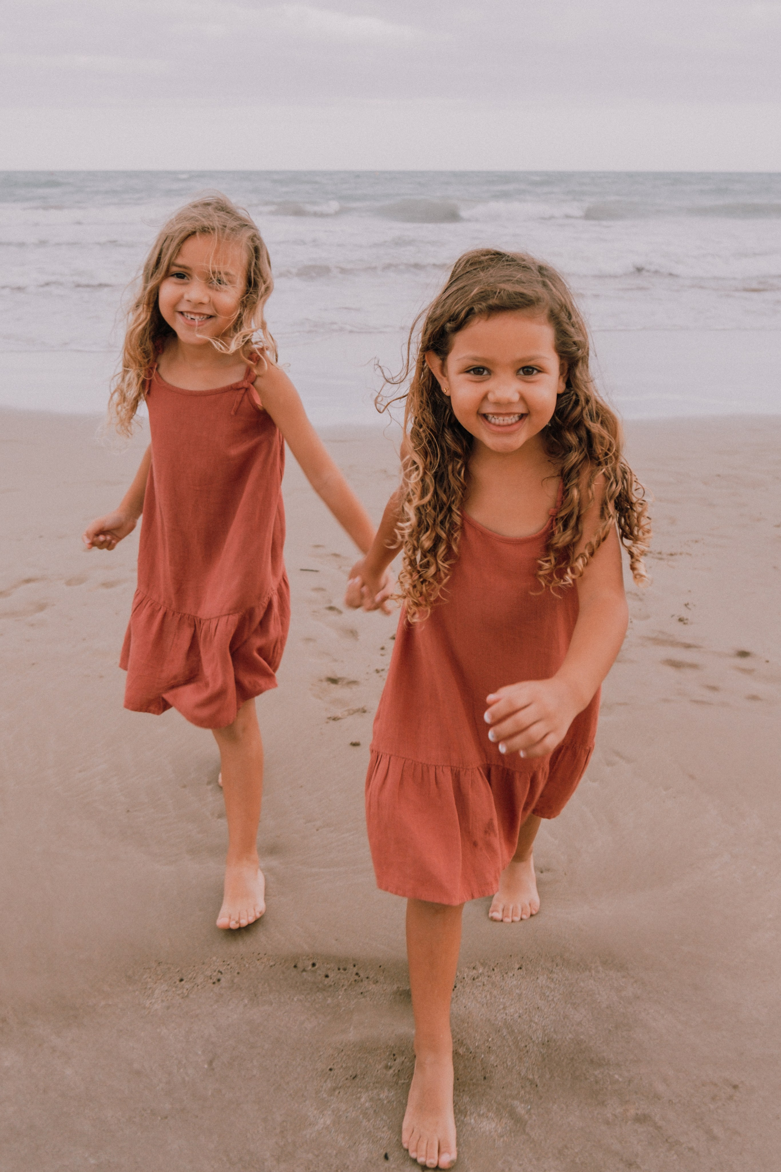 Семейная фотосессия на пляже. Профессиональная фотосъемка в Калафелле — Елена Медведева