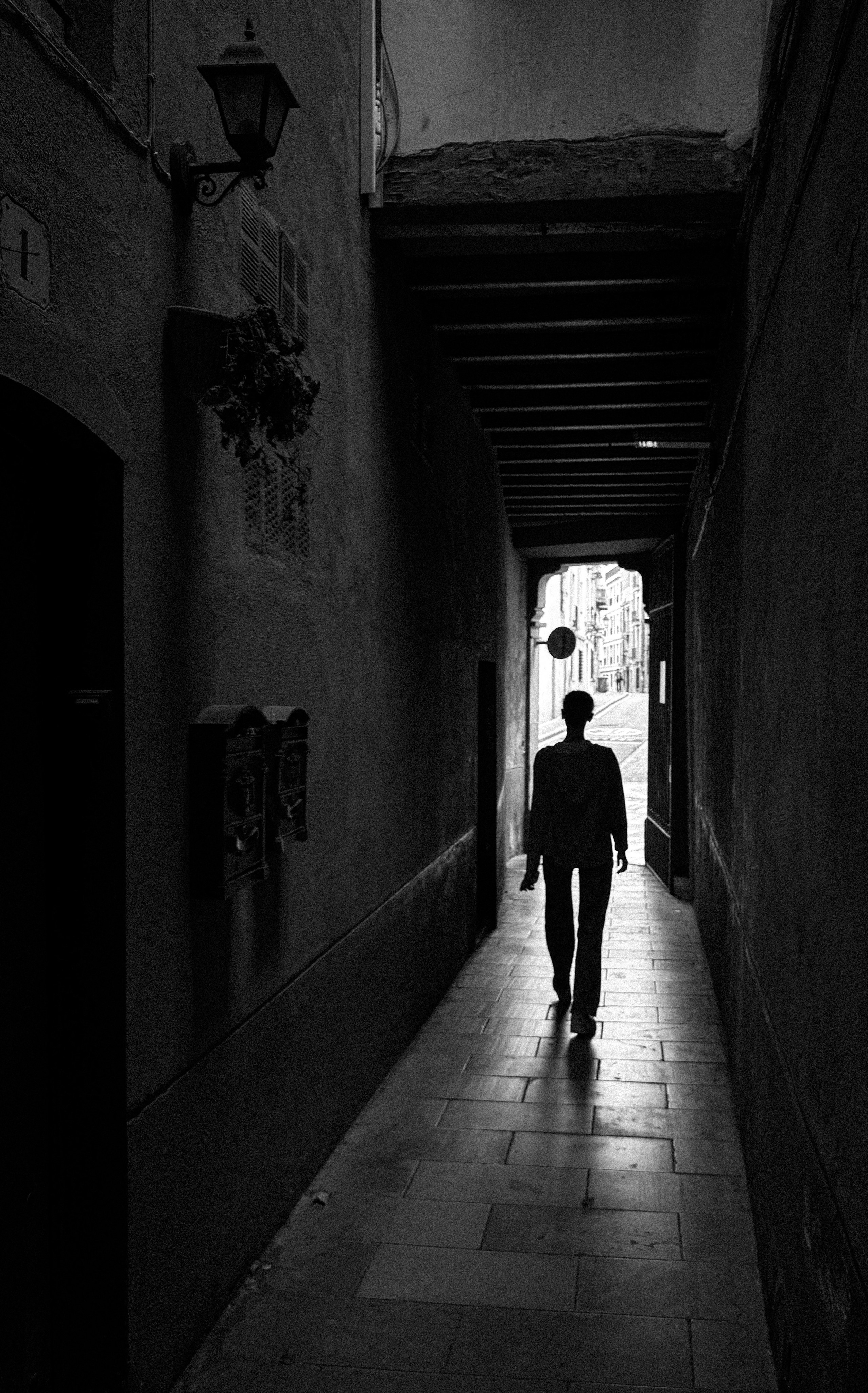 Diario Barcelones (monochrome). Vladislav Makarov. Portrait & Street style photographer in Baku