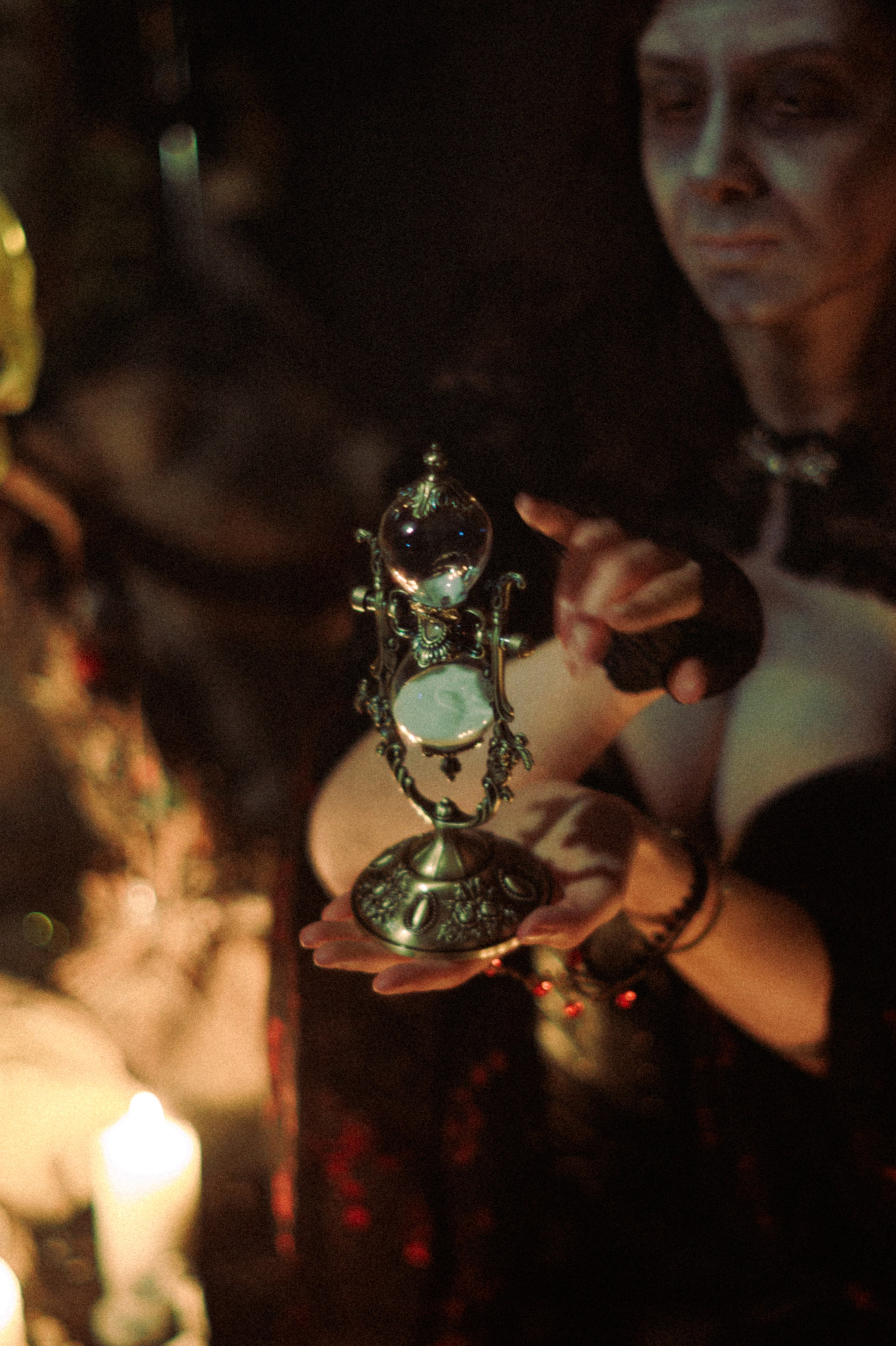 “Celestial Oddity” Clip Photoshoot. Photographer in Greece Kristina