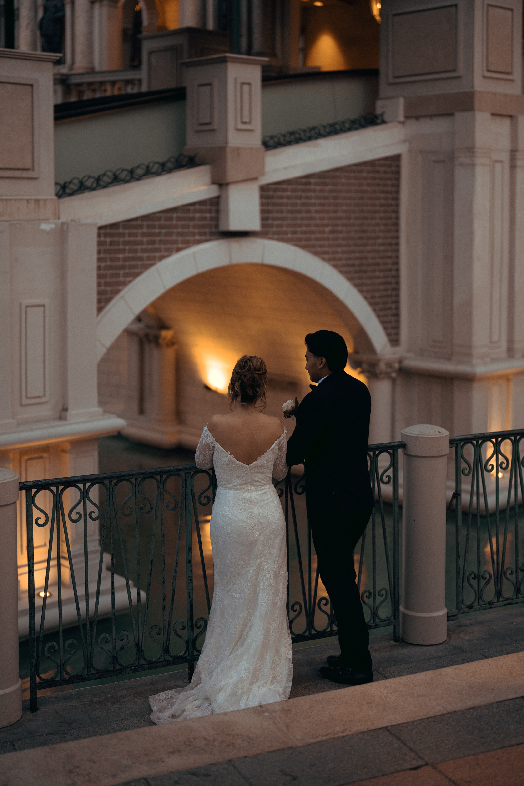 A&R. Wedding & elopement photographer Viktoriya Kravtsov. Las Vegas