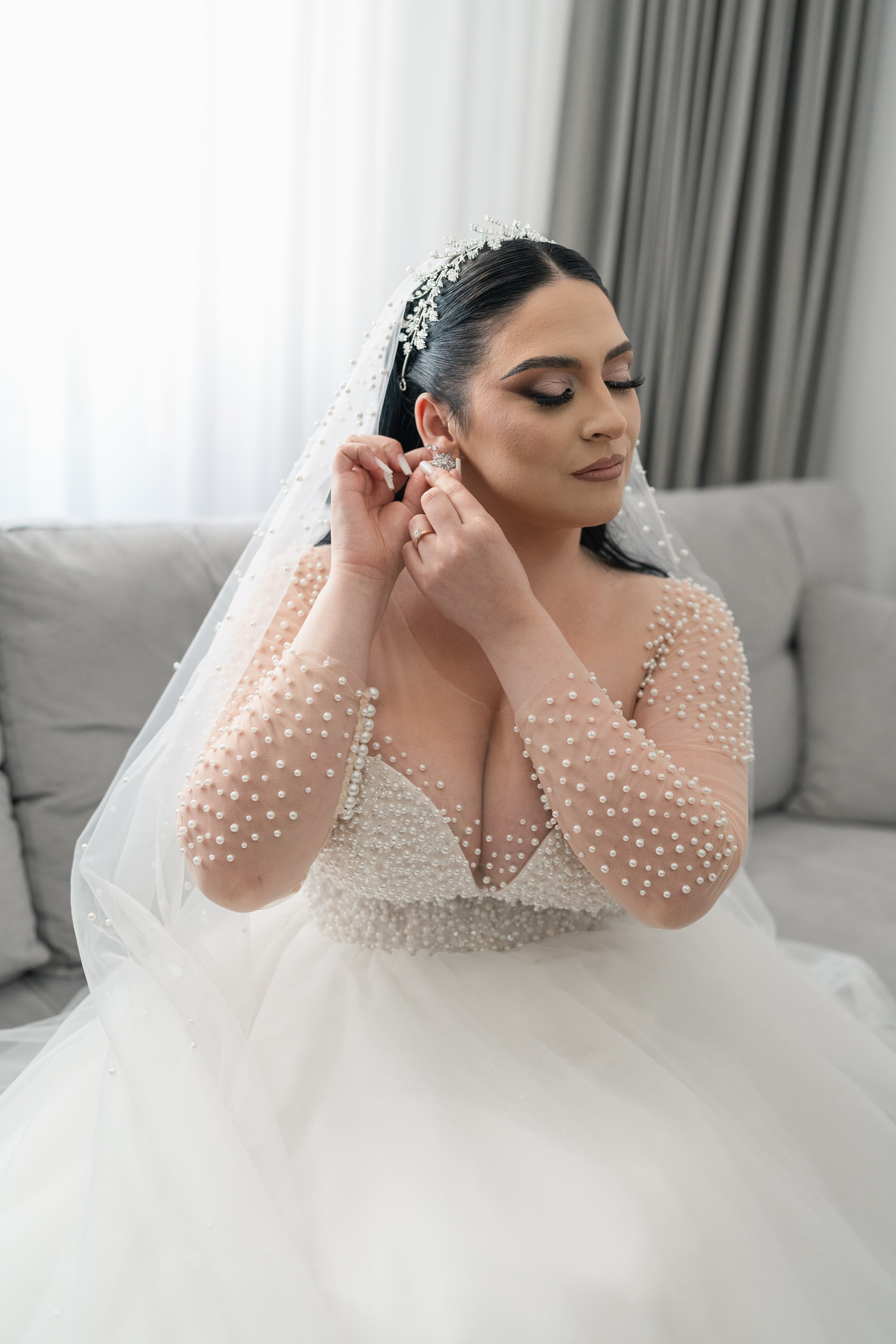 Nuntă - Gabriela și Alexandru. ALB — Alexandru-Laurențiu Bîrsan | Fotograf în București