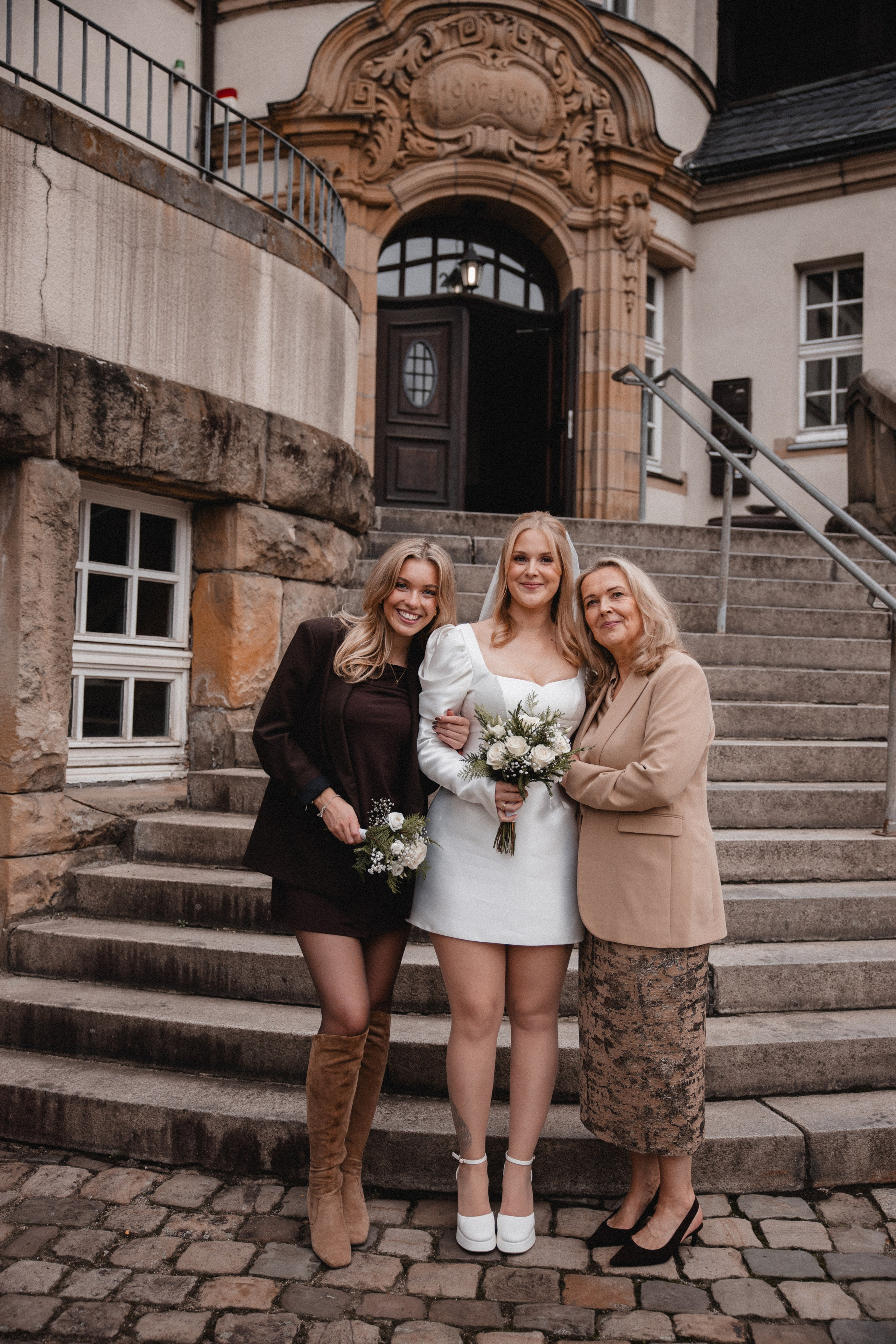 Louisa & Niklas | Schlosshotel Hugenpoet. Photographer in Bochum Dolia Halyna
