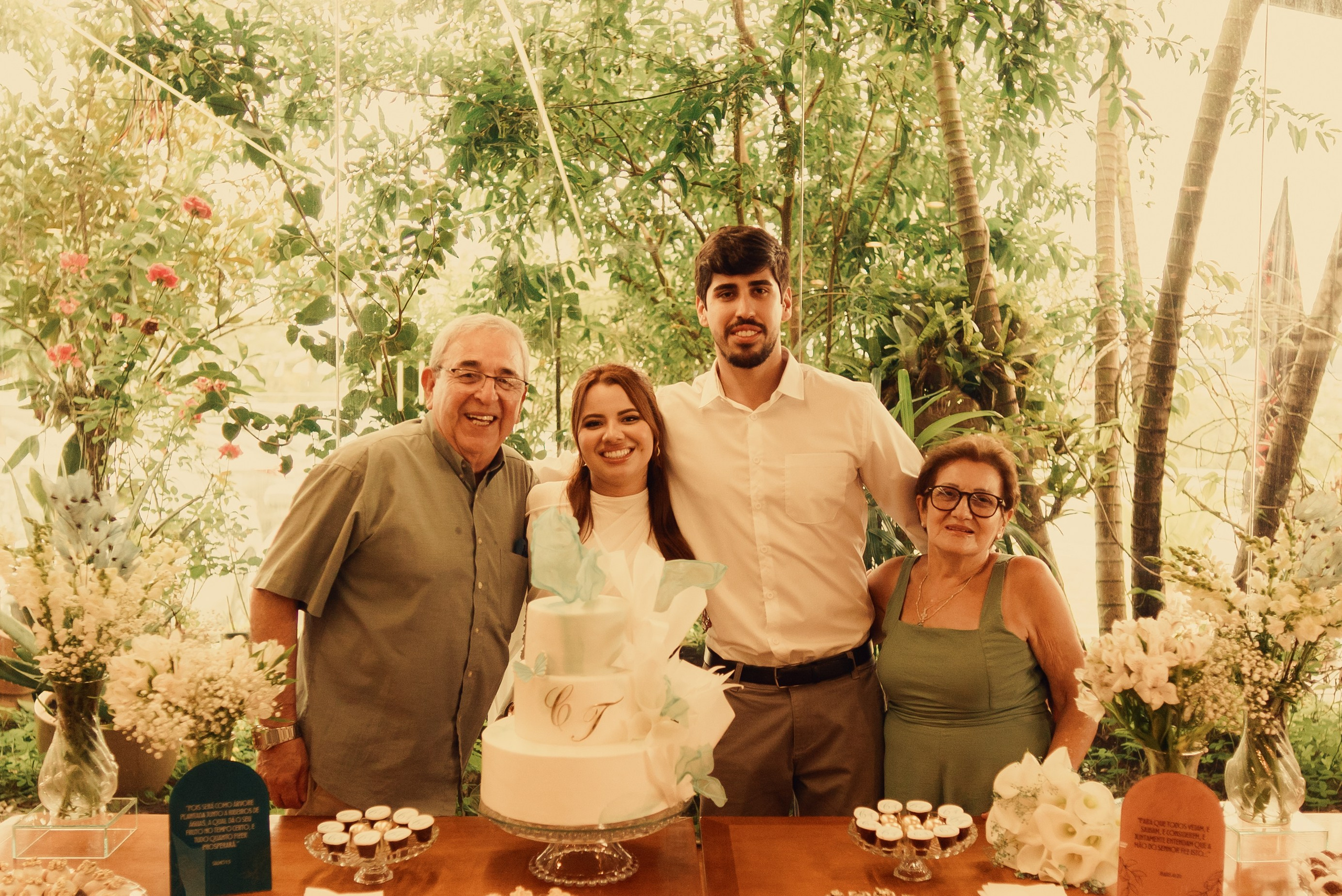 Thaynah e Carlos. Foto e vídeo para casamentos