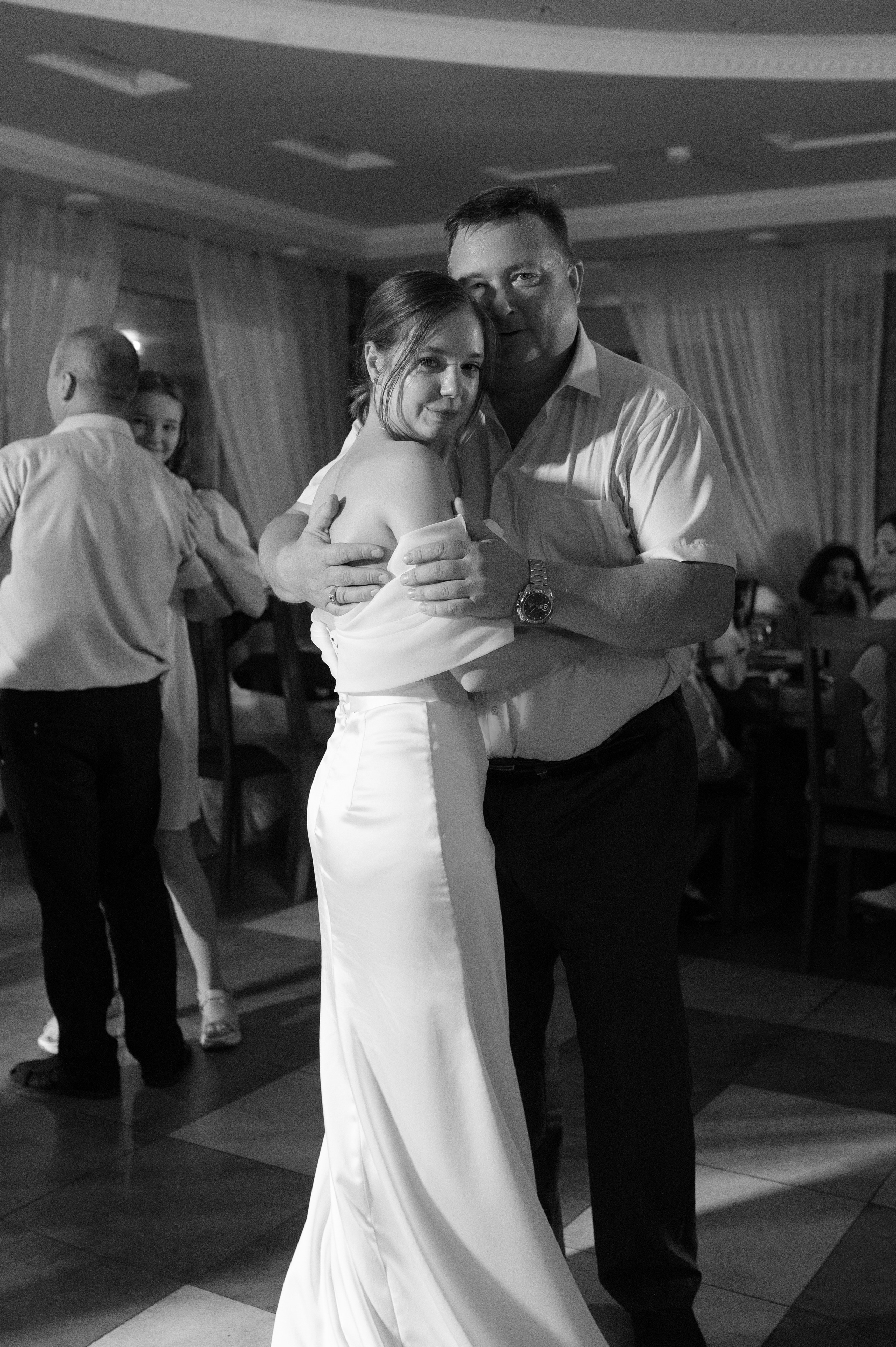 Like a Paris. Wedding and commercial photographer