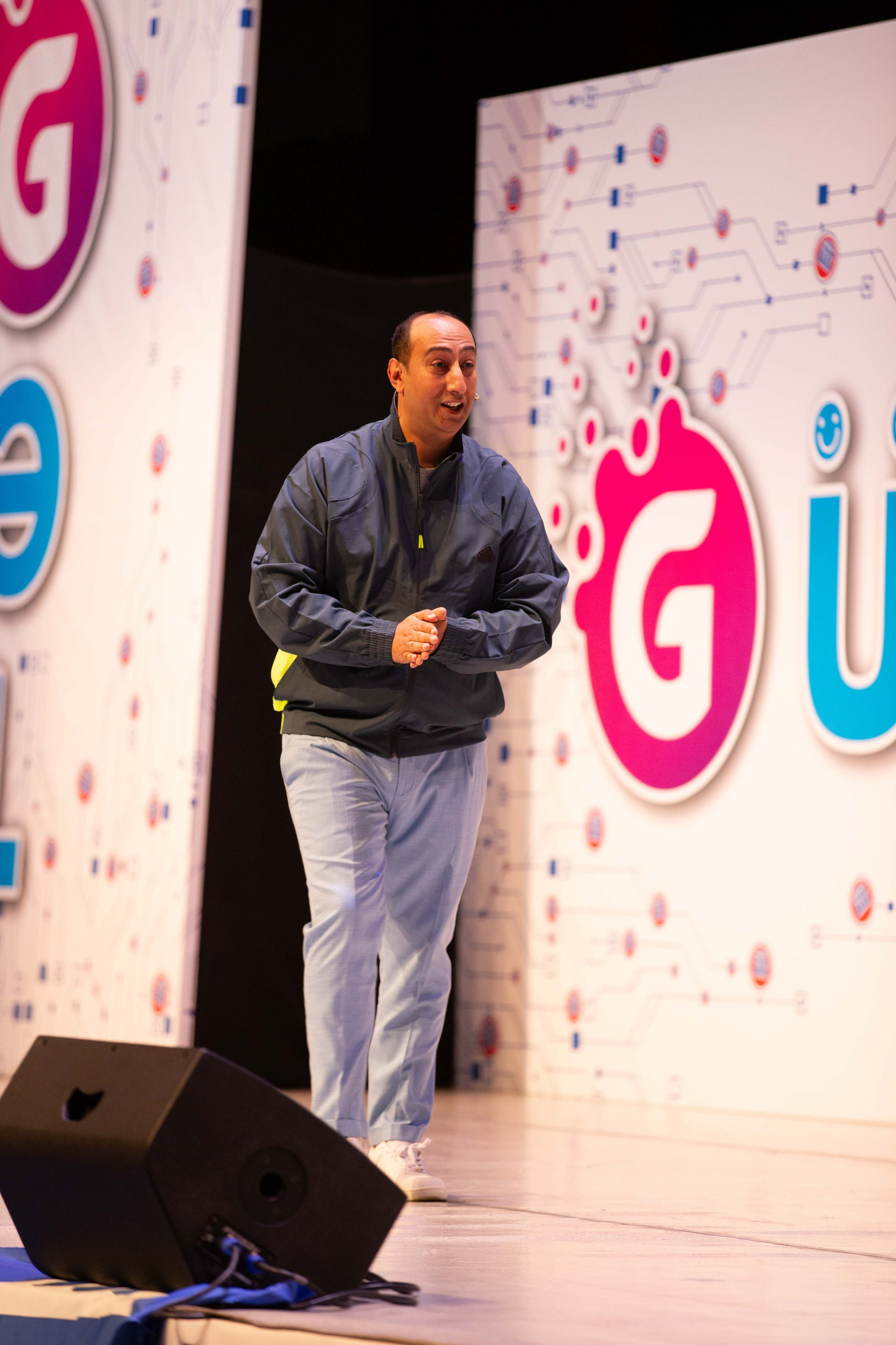 PLANET PARNI IZ BAKU. Wedding&Event photographer Ismail Rzayev in Baku