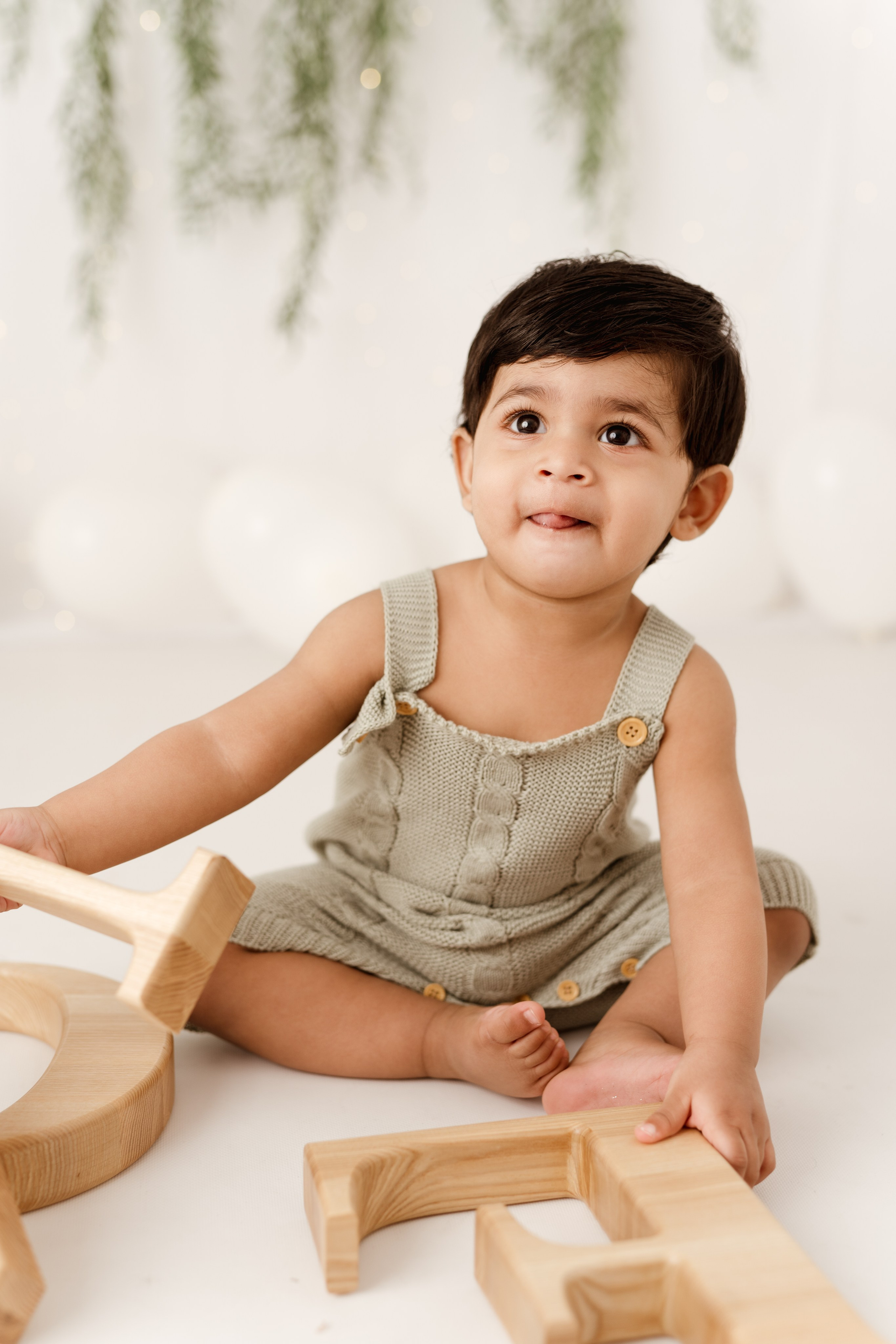 Pierwszy roczek Lithvika. Fotograf Łódź - sesja ciążowa, noworodkowa, dziecięca. Studio w Łodzi