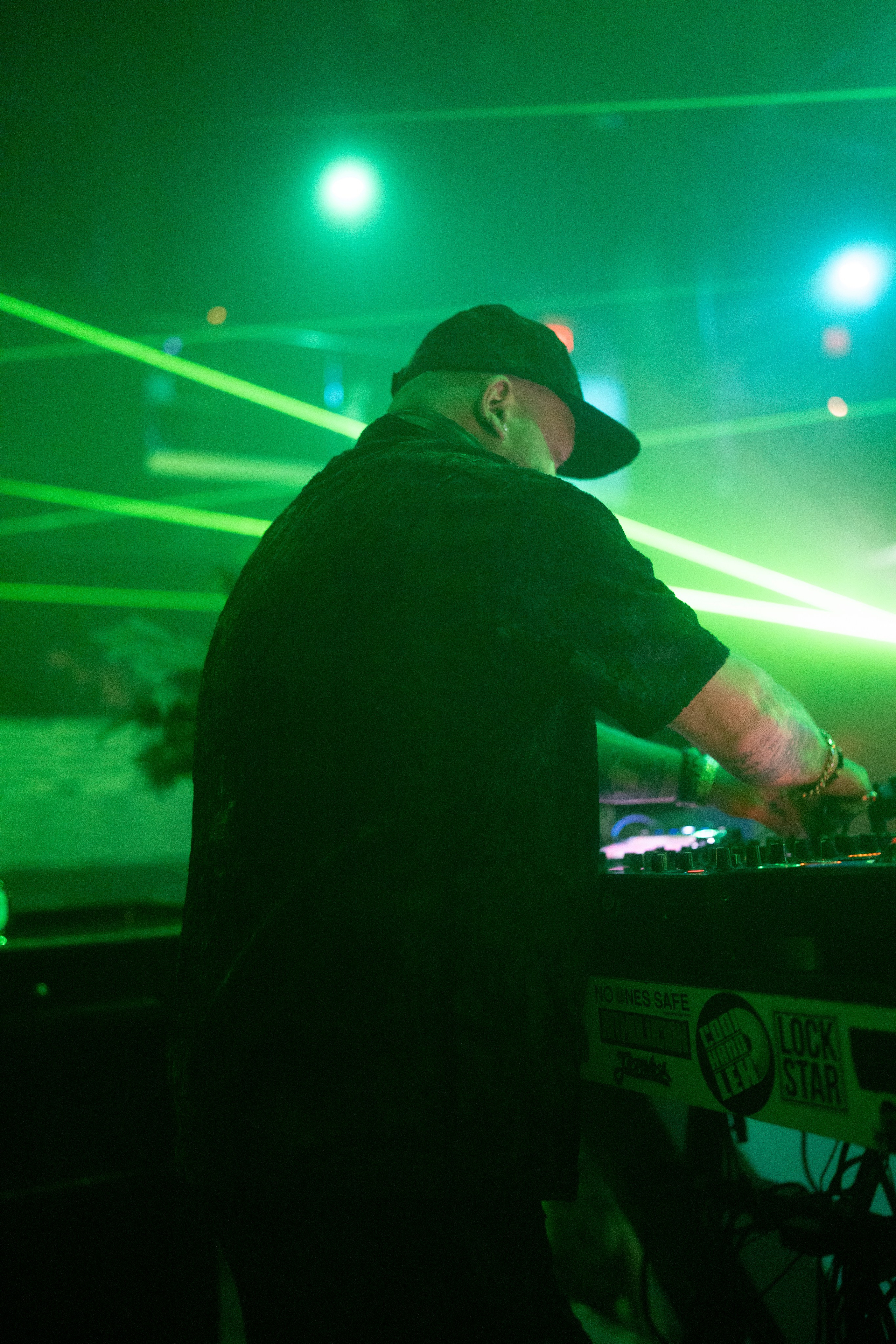 Aliens On Mushrooms & INVY Present: Shiba San. Ke’Ondris