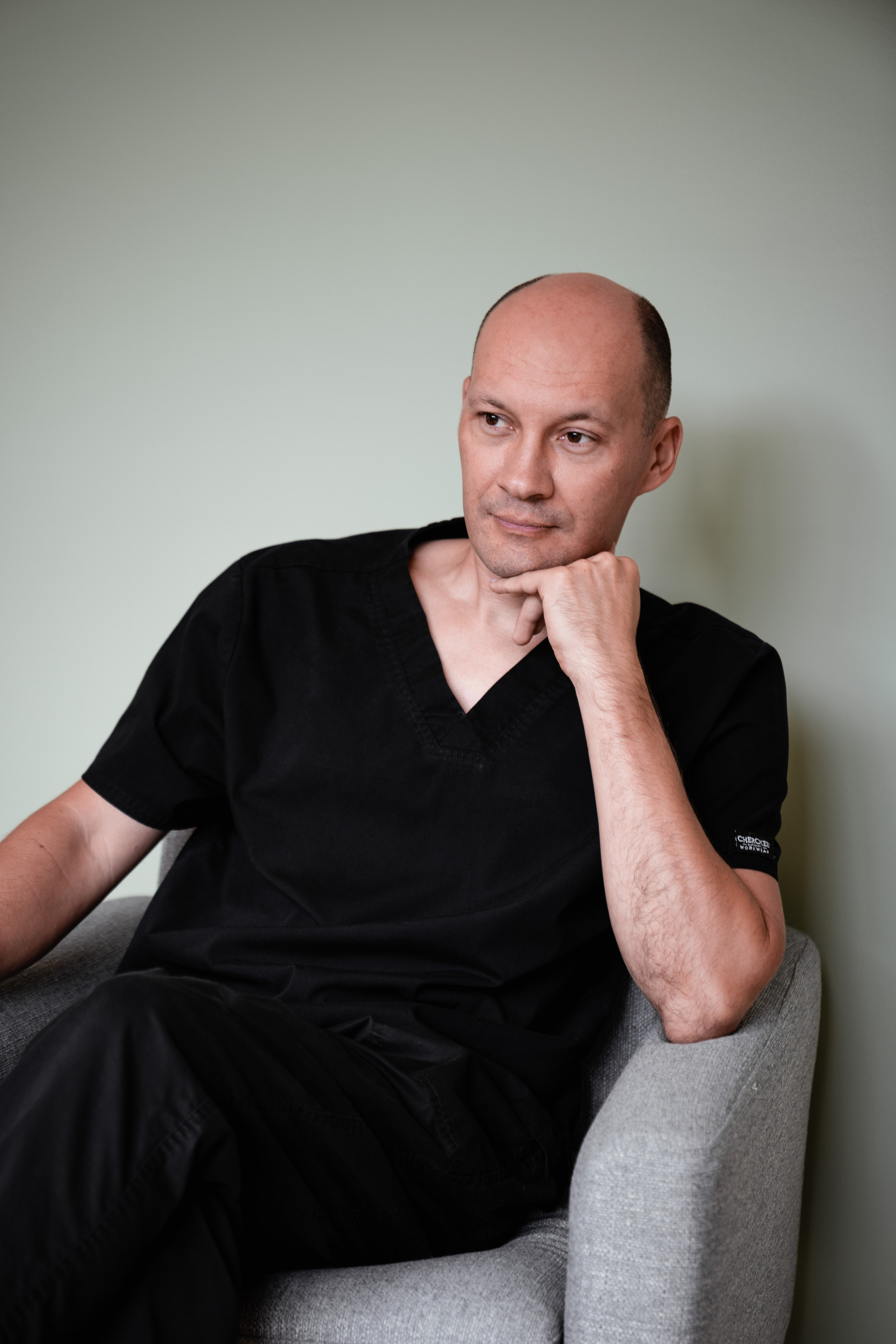 Osteopath Gregory Nefedov