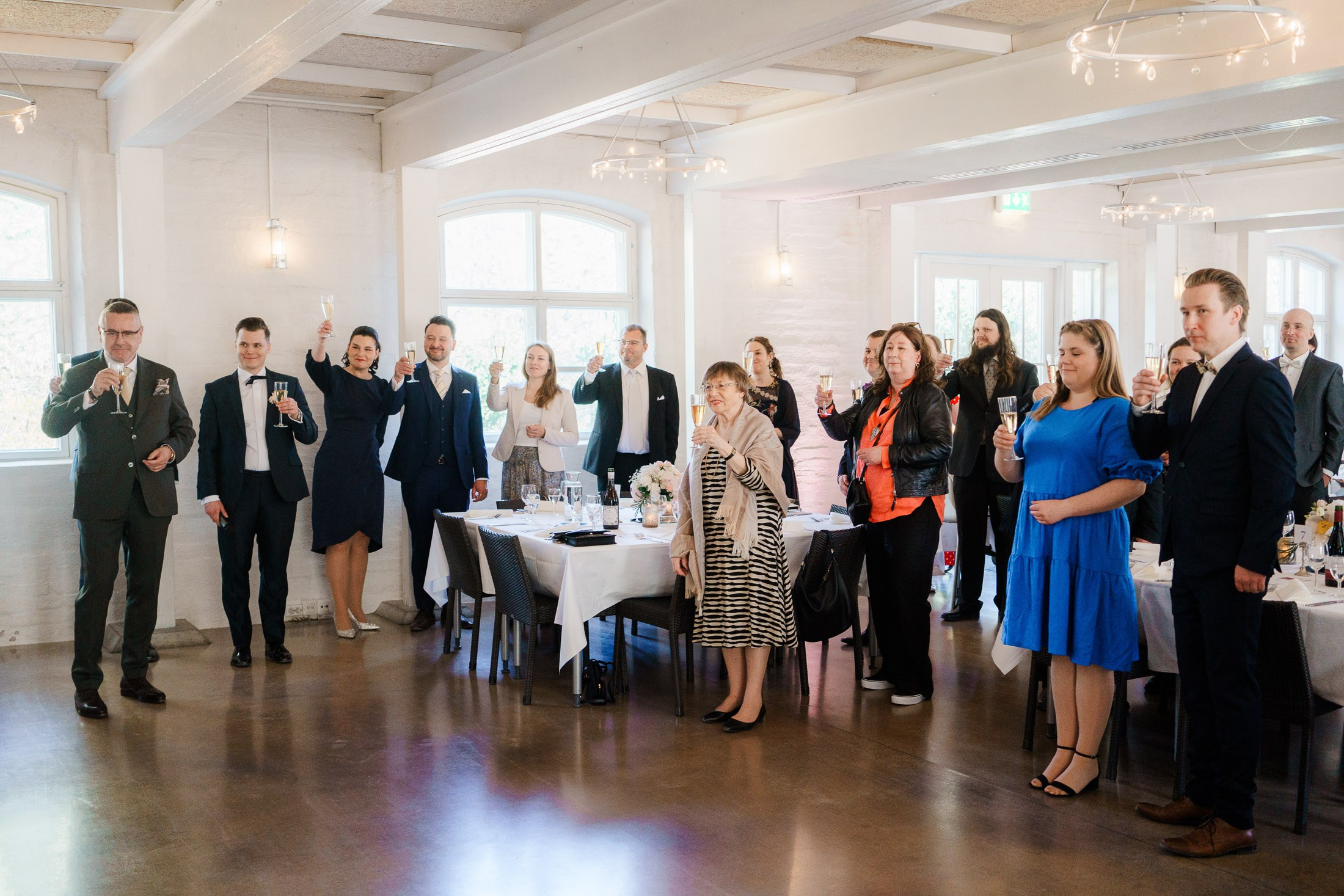 L&J, Pyhän Laurin kirkko/wanha Bäckby