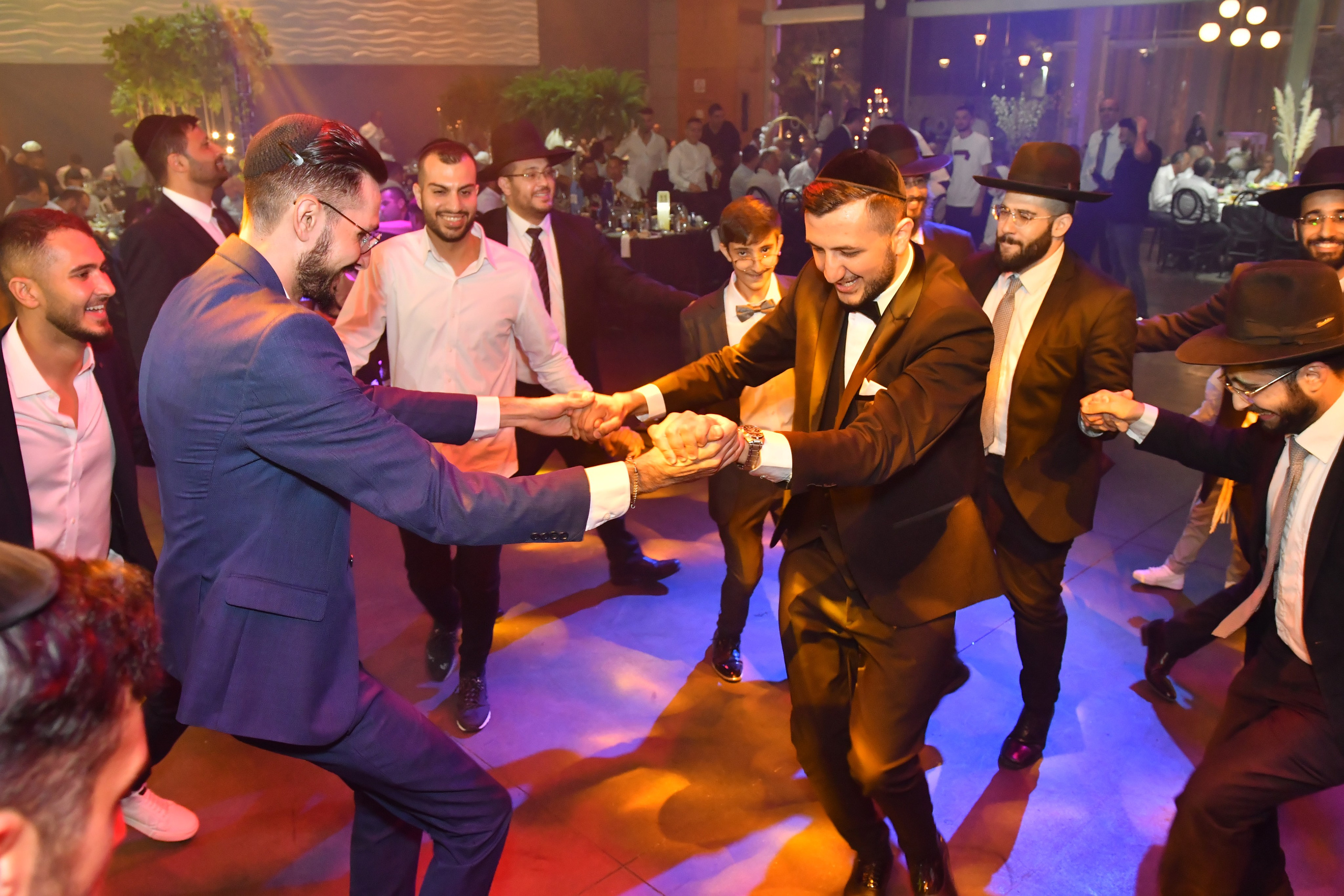 Efrat & Yosef. Wedding and events photographers Studio Shalom