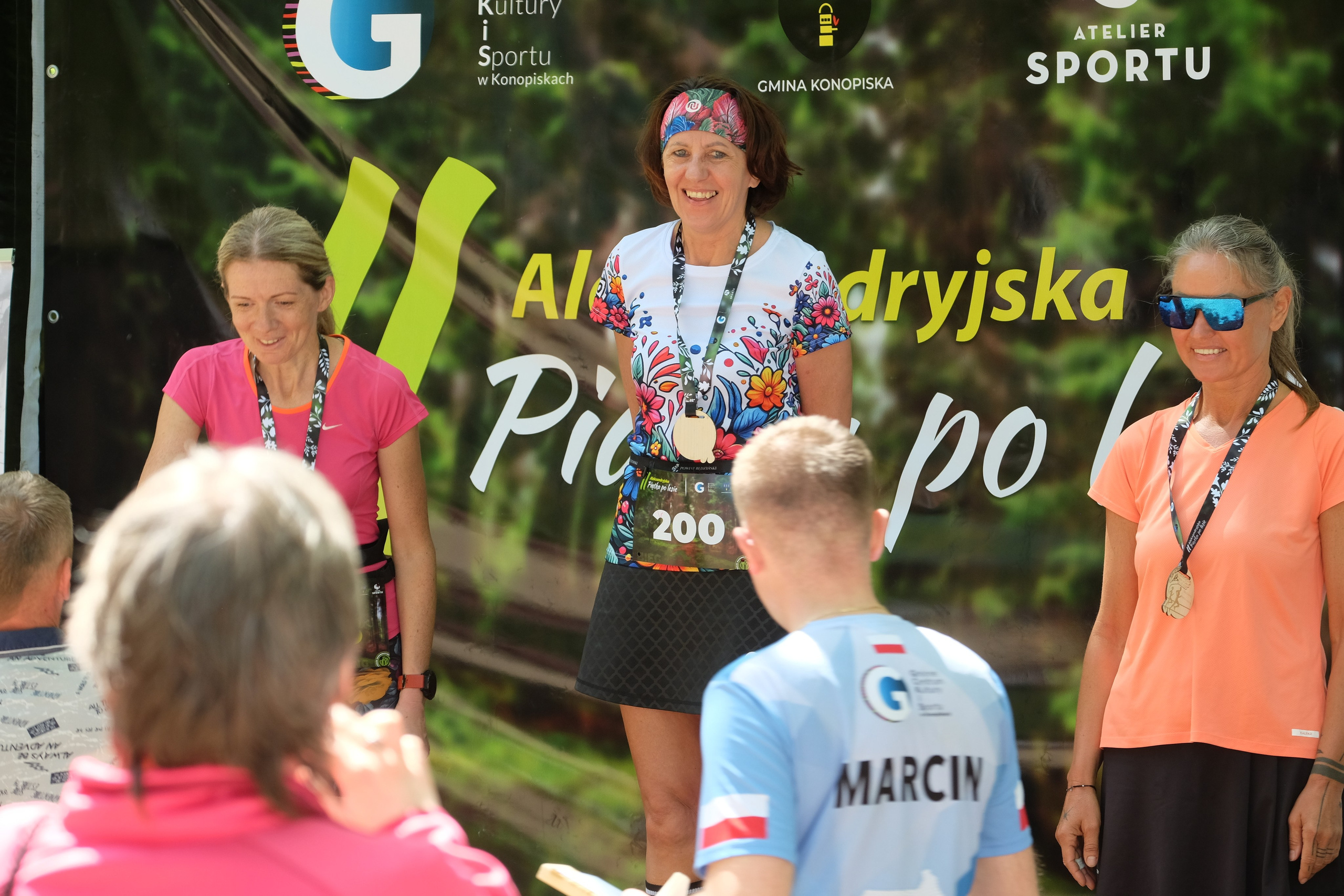 Aleksandryjska Piątka po lesie. Main