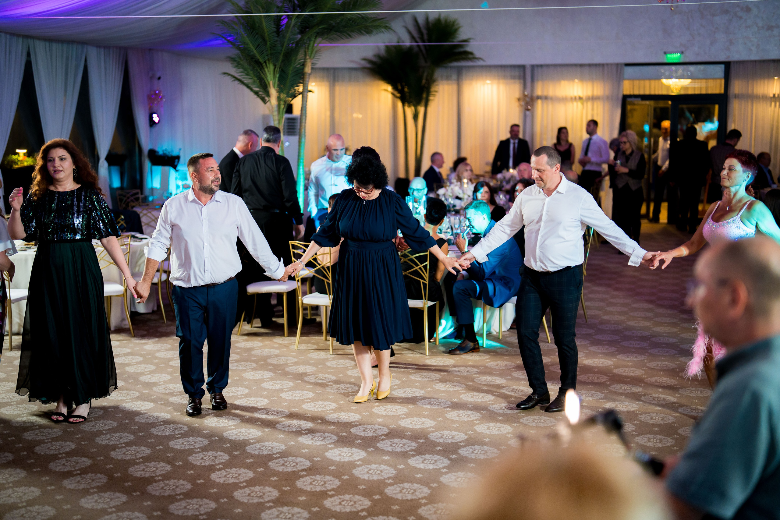 PARTY. Gabriel Florea — Fotograf nuntă București