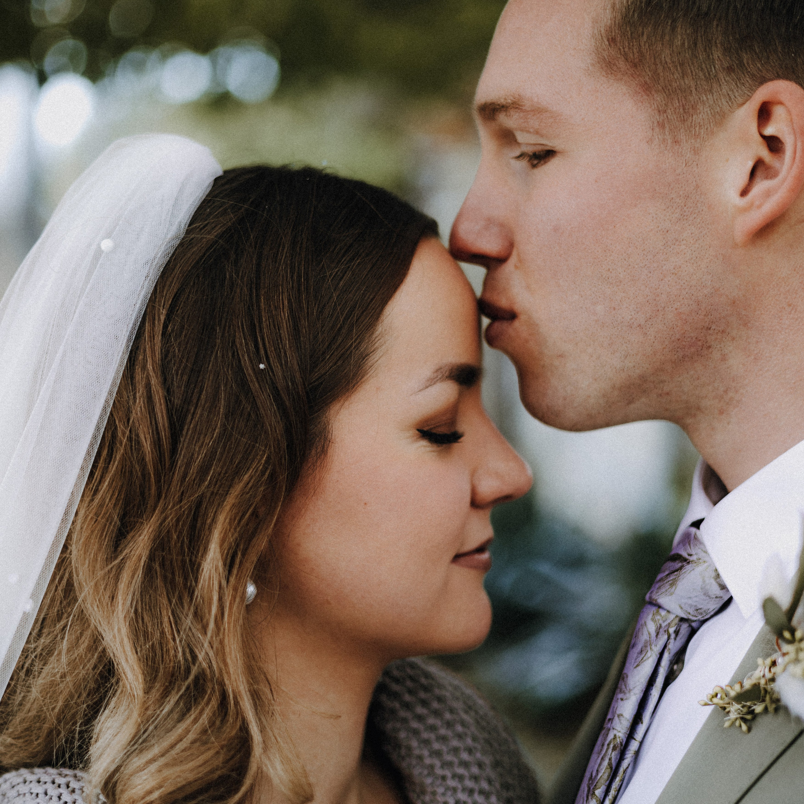 Joelle & Marius. GoldenHourStory