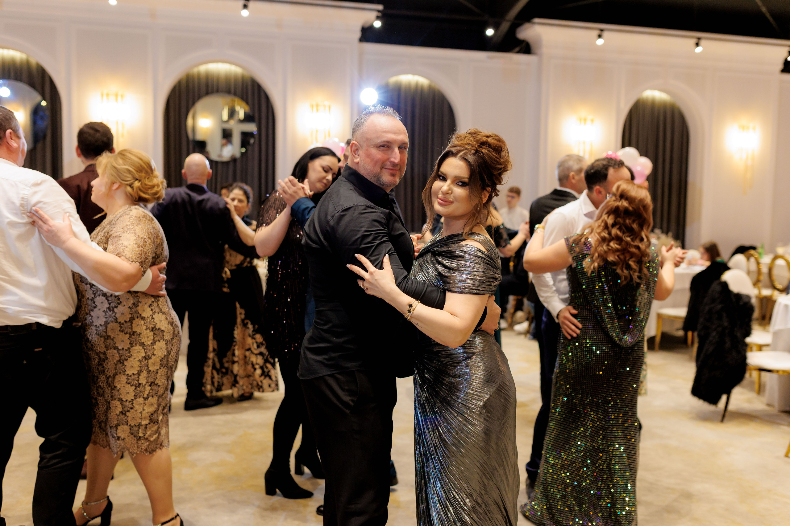 Povestea voastră, regizată de noi |Cristi Turculet Videograf Nuntă Suceava | wedding highlight. Servicii foto-video profesionale, pentru momente de neuitat